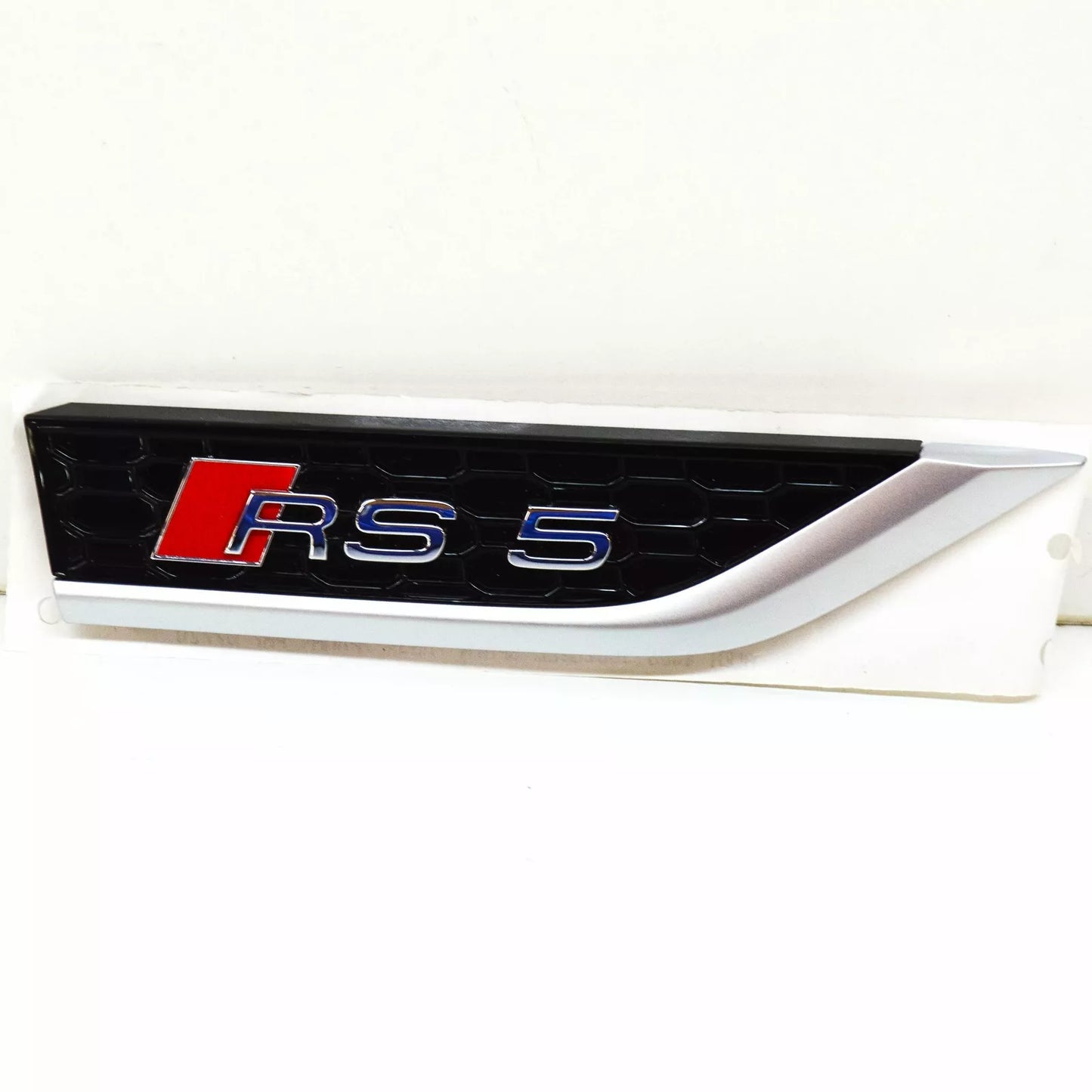 NEW AUDI RS5 SPORTBACK 8W6 FRONT RIGHT FENDER EMBLEM 8W6853602DPUZ
