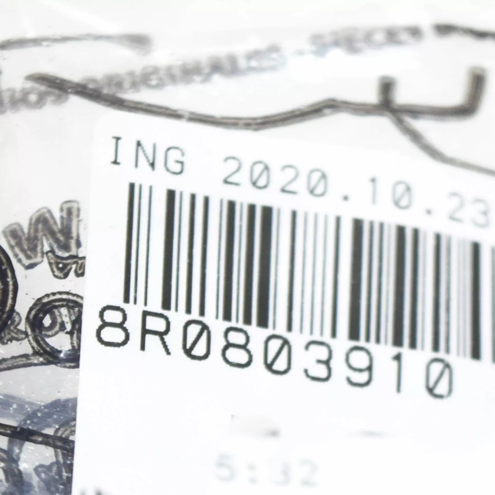 NEW AUDI A6 C7 REAR TOW HITCH PROTECTIVE CAP 8R0803910