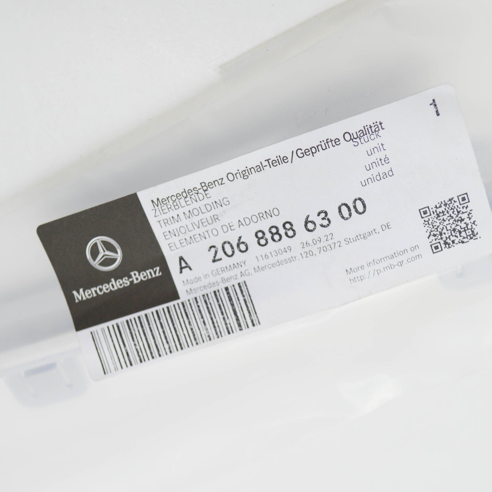 NEW MERCEDES-BENZ C W206 AMG FRONT RADIATOR GRILLE LEFT TRIM A2068886300