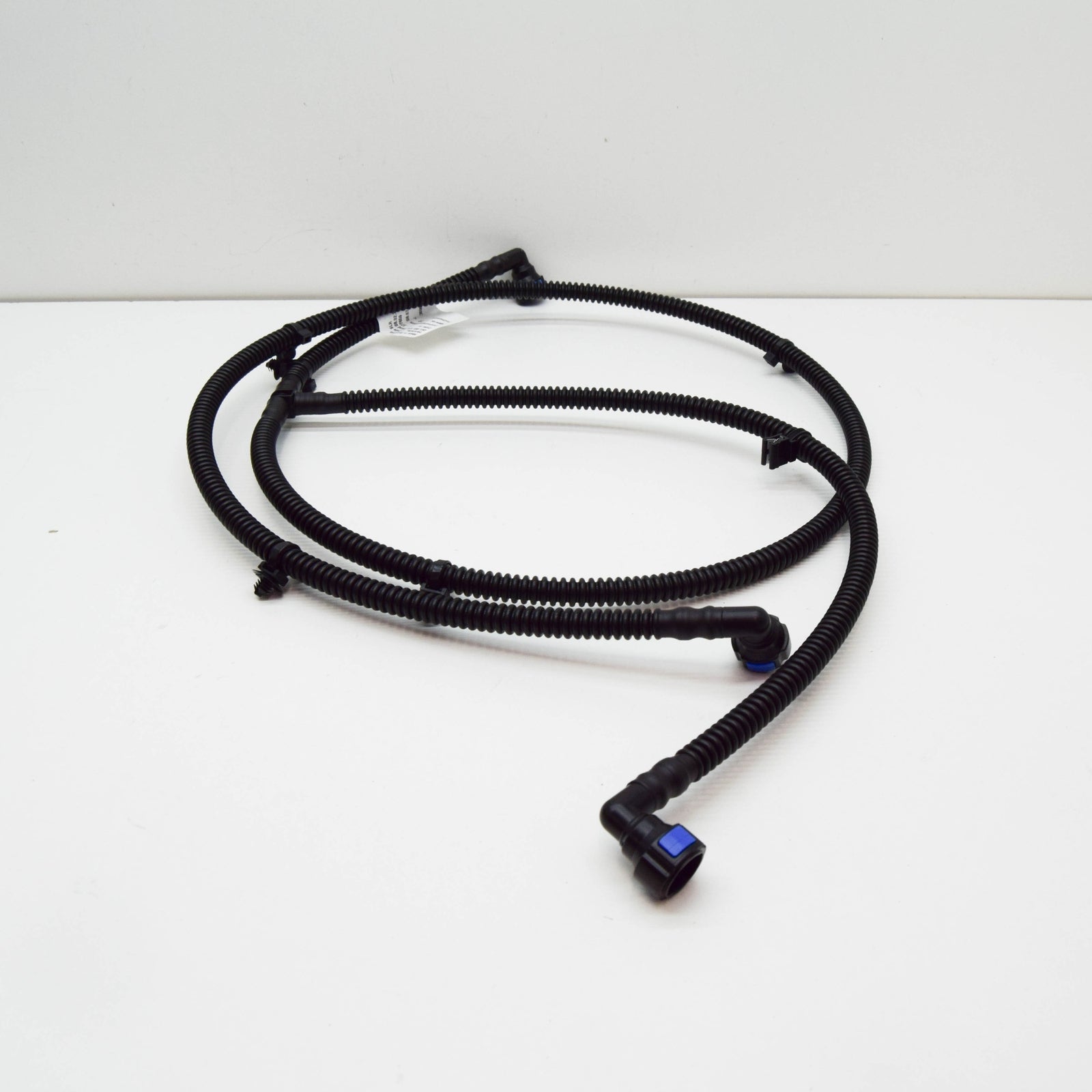 NEW AUDI E-TRON GEN FRONT HEADLIGHT WASHER HOSE 4KE955970 ORIGINAL