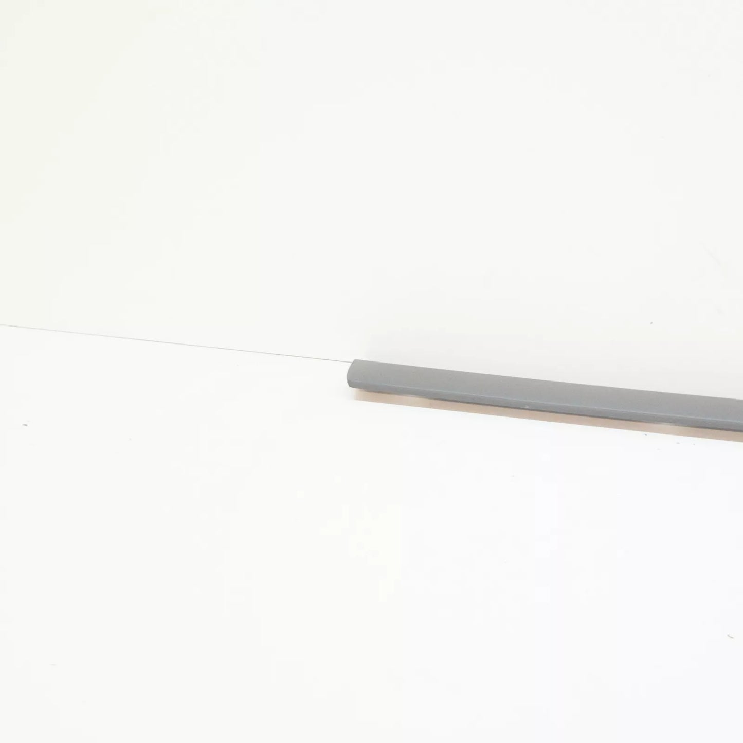 NEW MB VITO W639 RIGHT SLIDING DOOR PROTECTIVE STRIP A63969011629B51