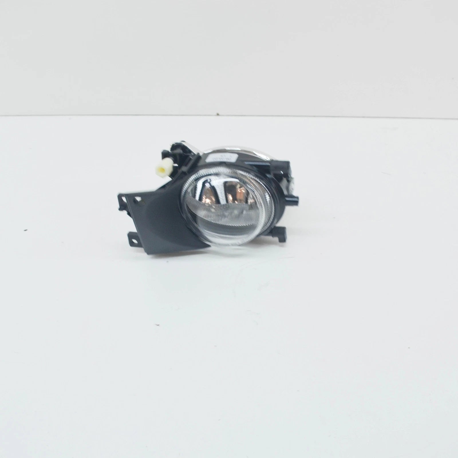 NEW BMW 5 E39 FRONT LEFT FOG LIGHT 63176900221 ORIGINAL