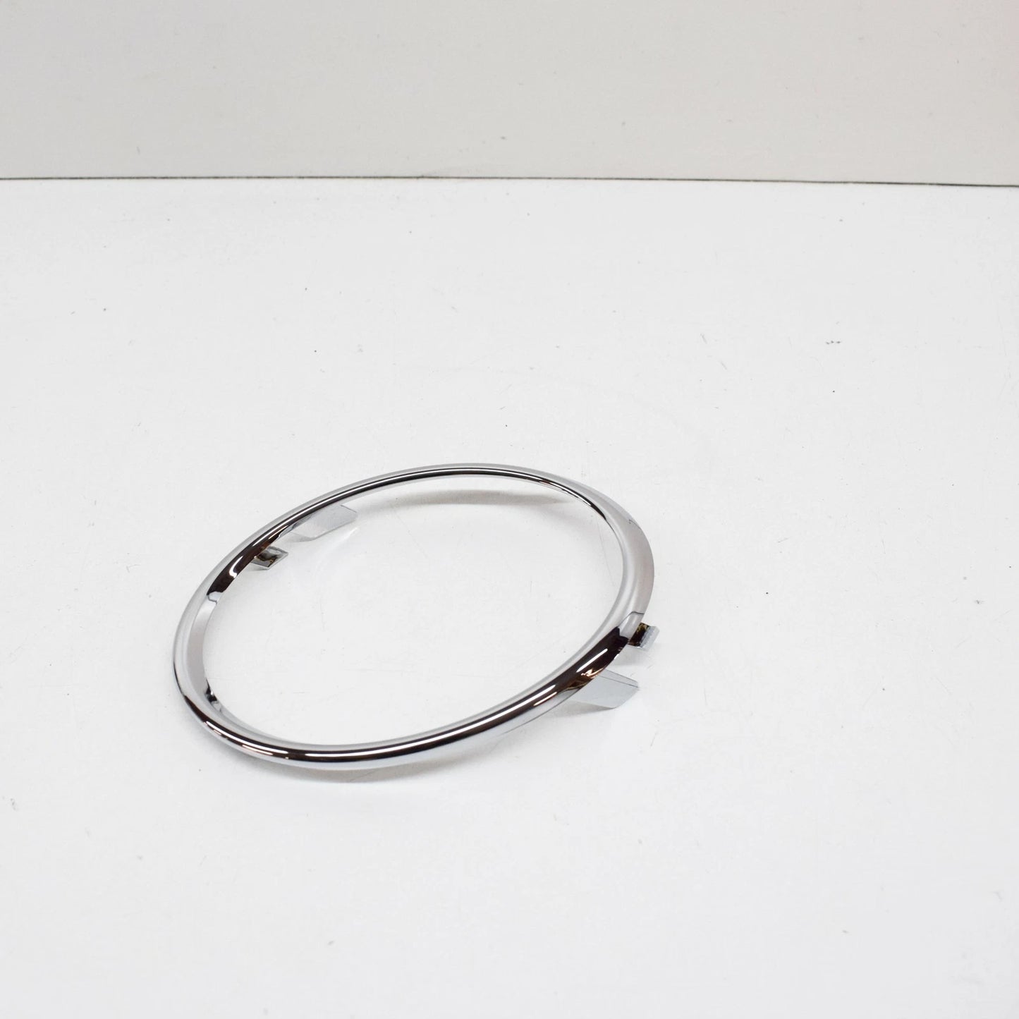 NEW AUDI A5 8T RIGHT FOG LIGHT CHROME SURROUND TRIM 8T08531022ZZ 2013 ORIGINAL