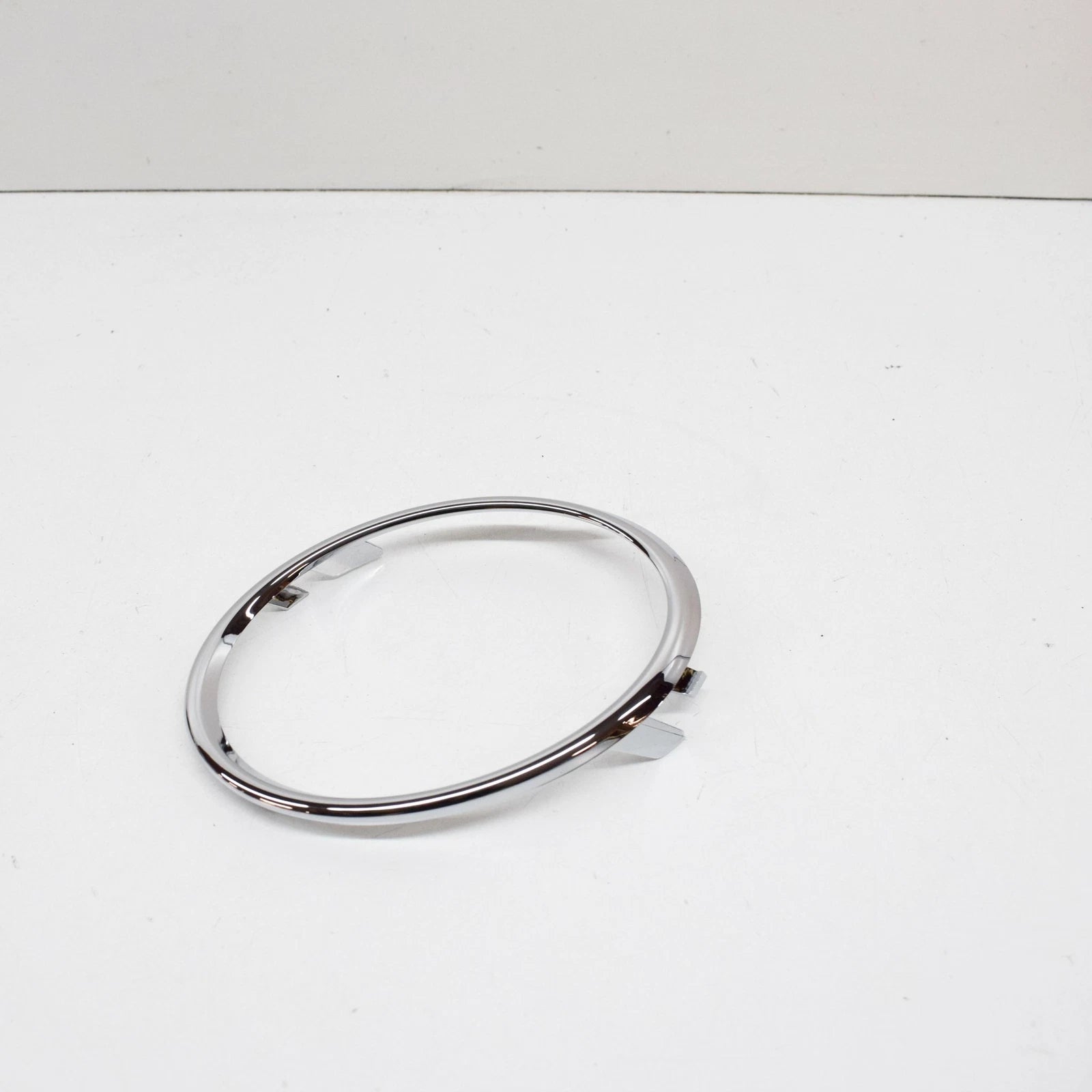 NEW AUDI A5 8T RIGHT FOG LIGHT CHROME SURROUND TRIM 8T08531022ZZ 2013 ORIGINAL