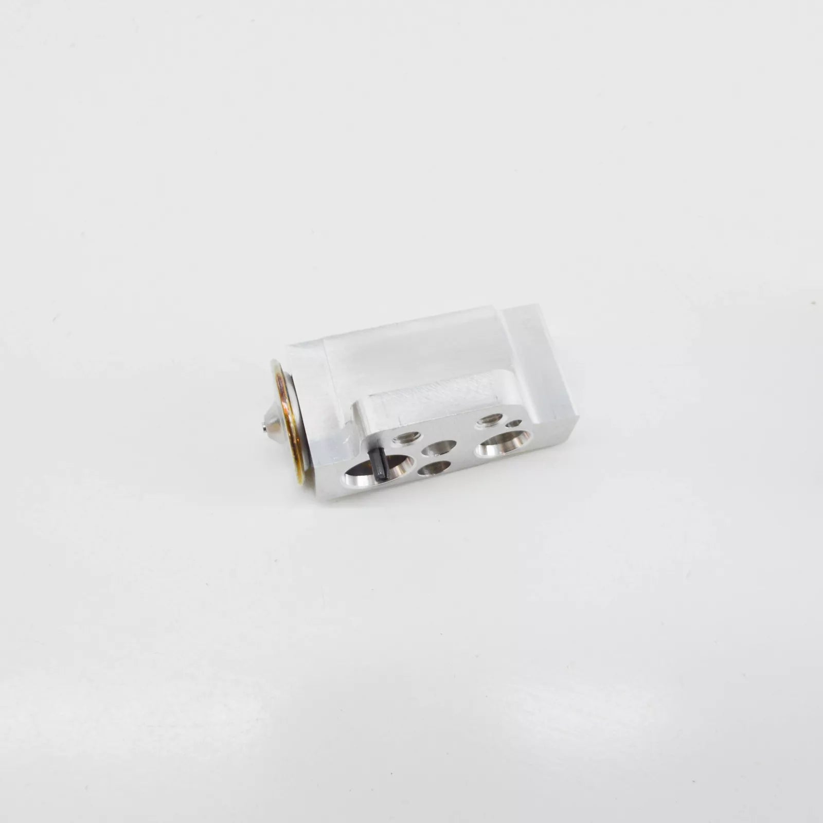 NEW AUDI Q3 8U AIR CONDITIONER EXPANSION VALVE 8U0820679 ORIGINAL