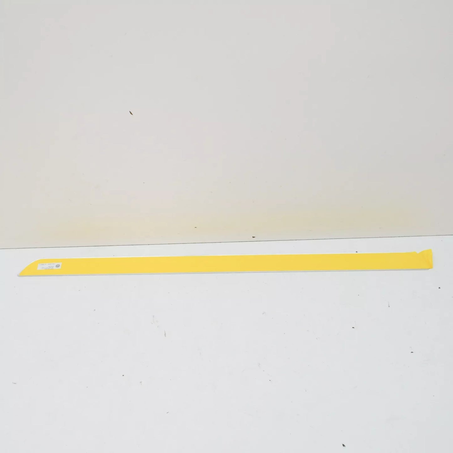 NEW VW SCIROCCO 137 R FRONT LEFT DOOR ENTRY SILL STRIP 1K8853537CHE1 ORIGINAL