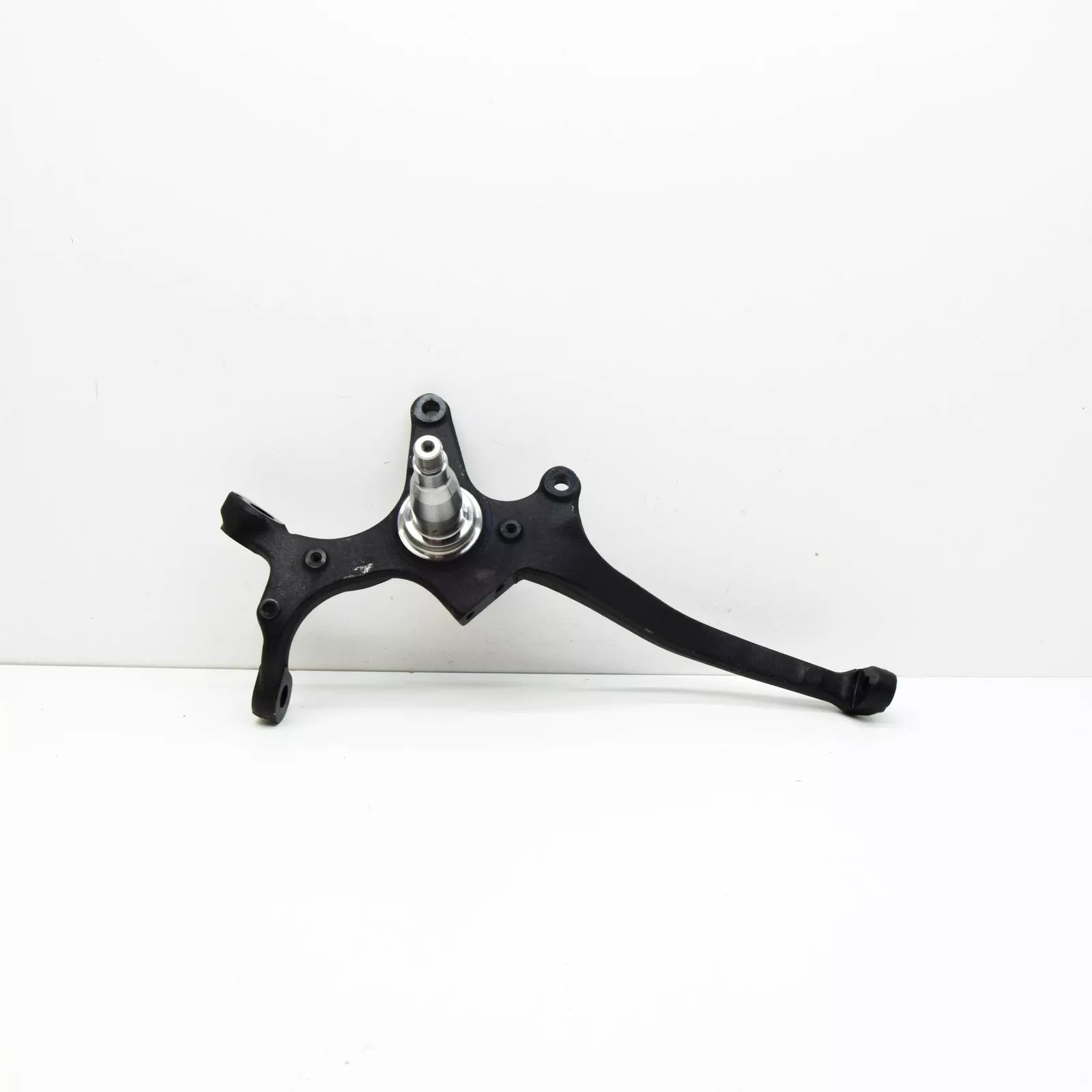 NEW MERCEDES-BENZ SLK R170 FRONT LEFT STEERING KNUCKLE A2023300020 ORIGINAL