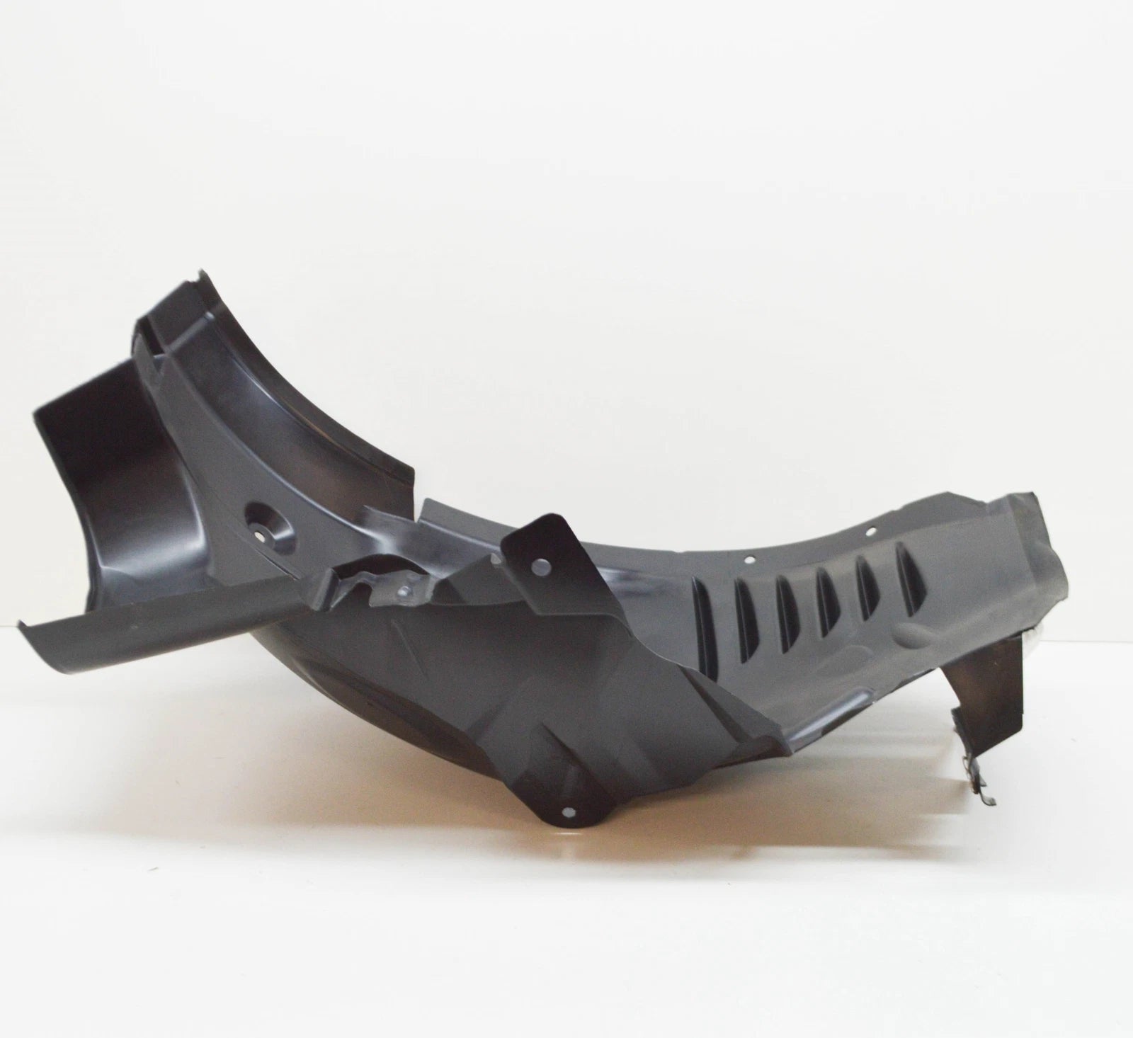 NEW MB C W204 FRONT RIGHT FENDER LINER SPLASH SHIELD A2046905630 ORIGINAL