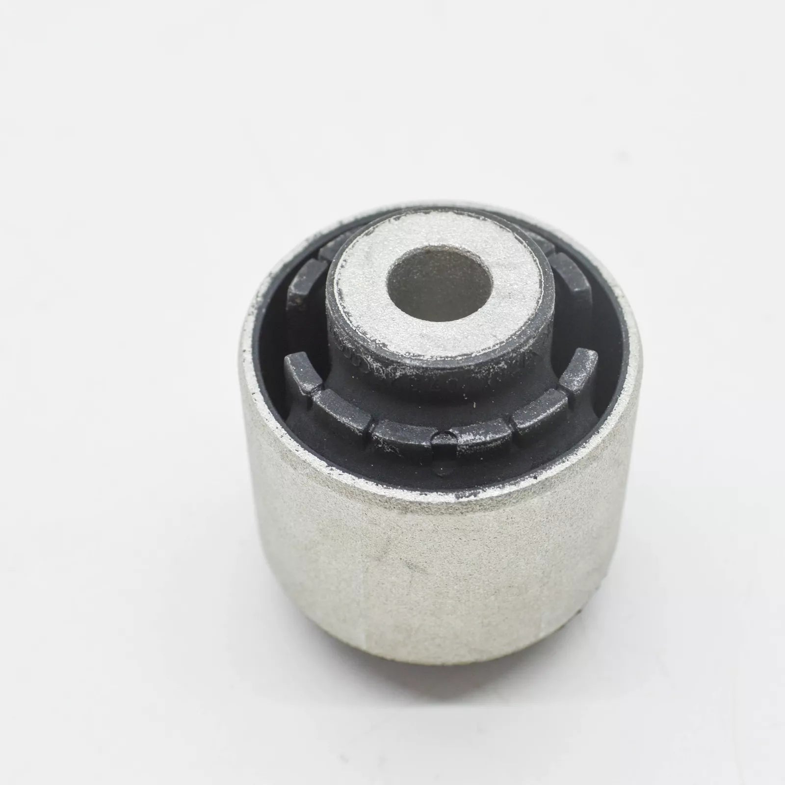 NEW AUDI A4 AVANT B8 FRONT LOWER INNER CONTROL ARM BUSHING 8K0407182B ORIGINAL