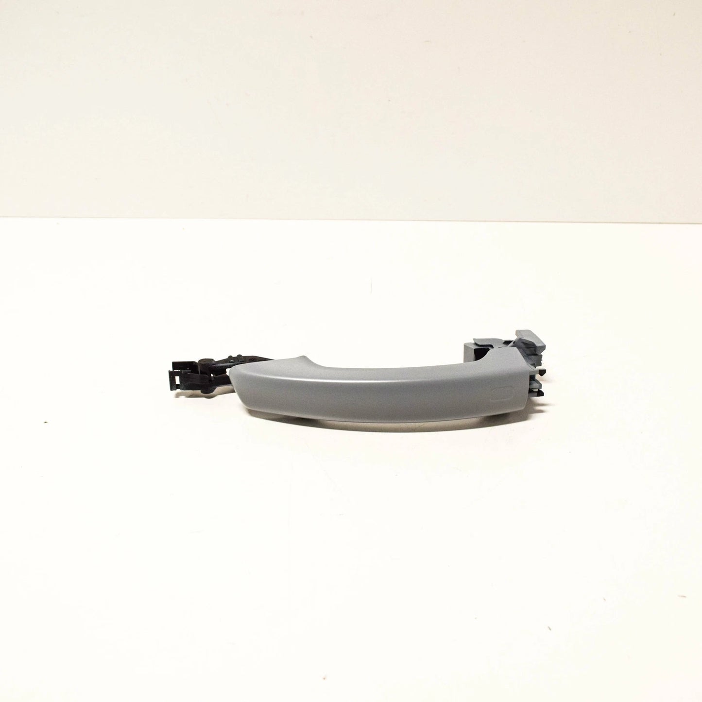 NEW AUDI A3 8PA FRONT LEFT SIDE EXTERIOR DOOR HANDLE 8V0837205 GRU