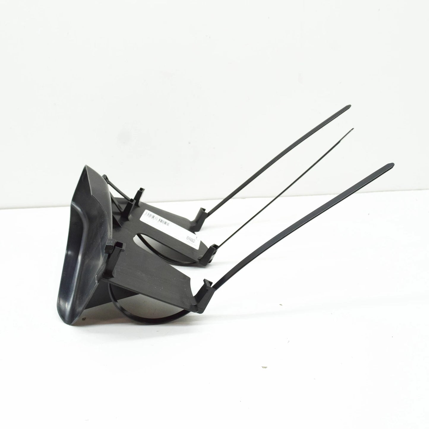 NEW AUDI RS3 QUATTRO 8V FRONT RIGHT BRAKE AIR GUIDE 8V0407812 ORIGINAL