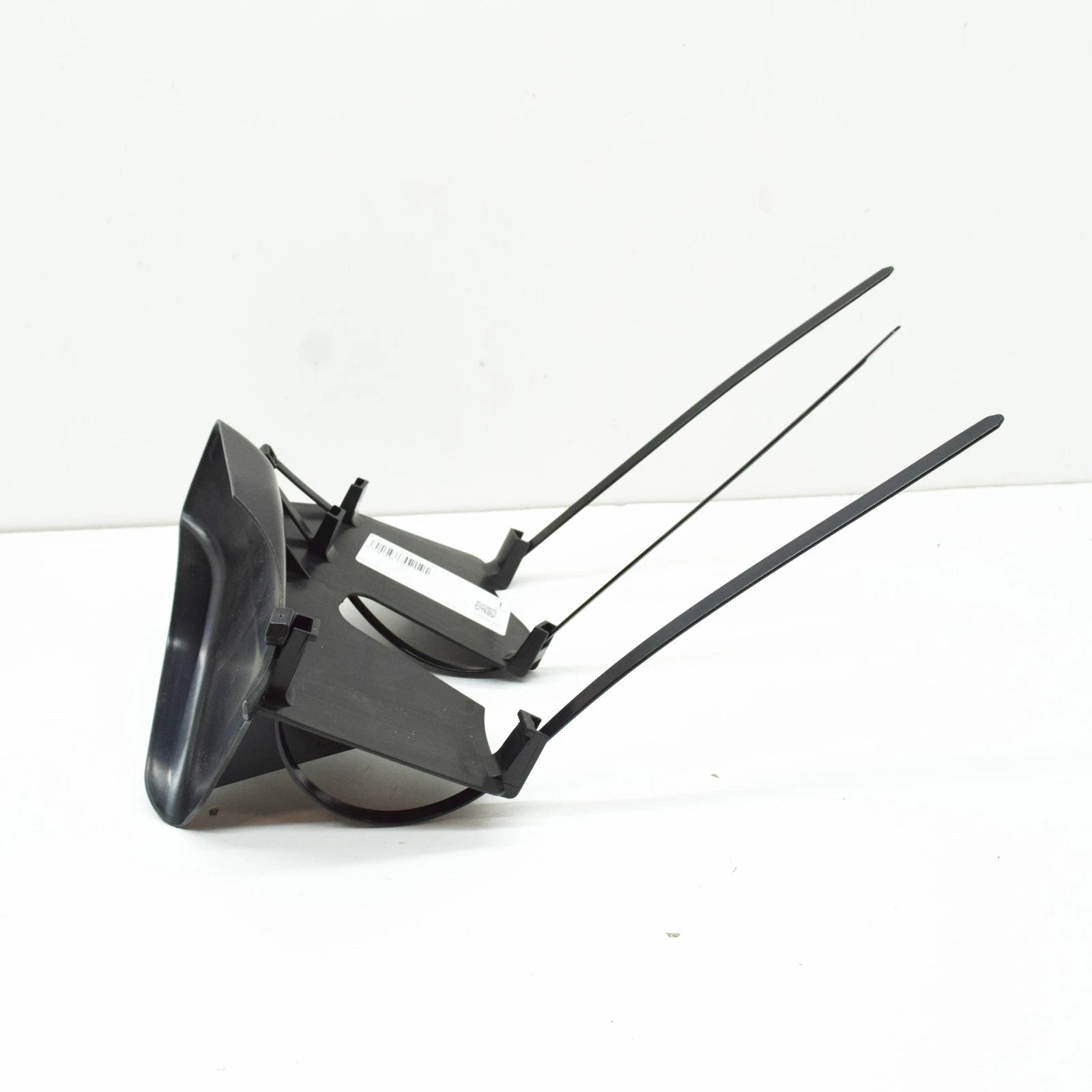 NEW AUDI RS3 QUATTRO 8V FRONT RIGHT BRAKE AIR GUIDE 8V0407812 ORIGINAL