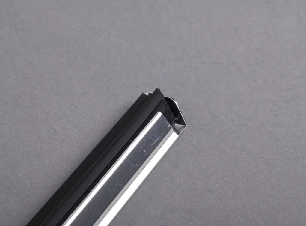 NEW BMW X5 E70 REAR RIGHT DOOR WINDOW WEATHERSTRIP 7174394 51357174394 ORIGINAL