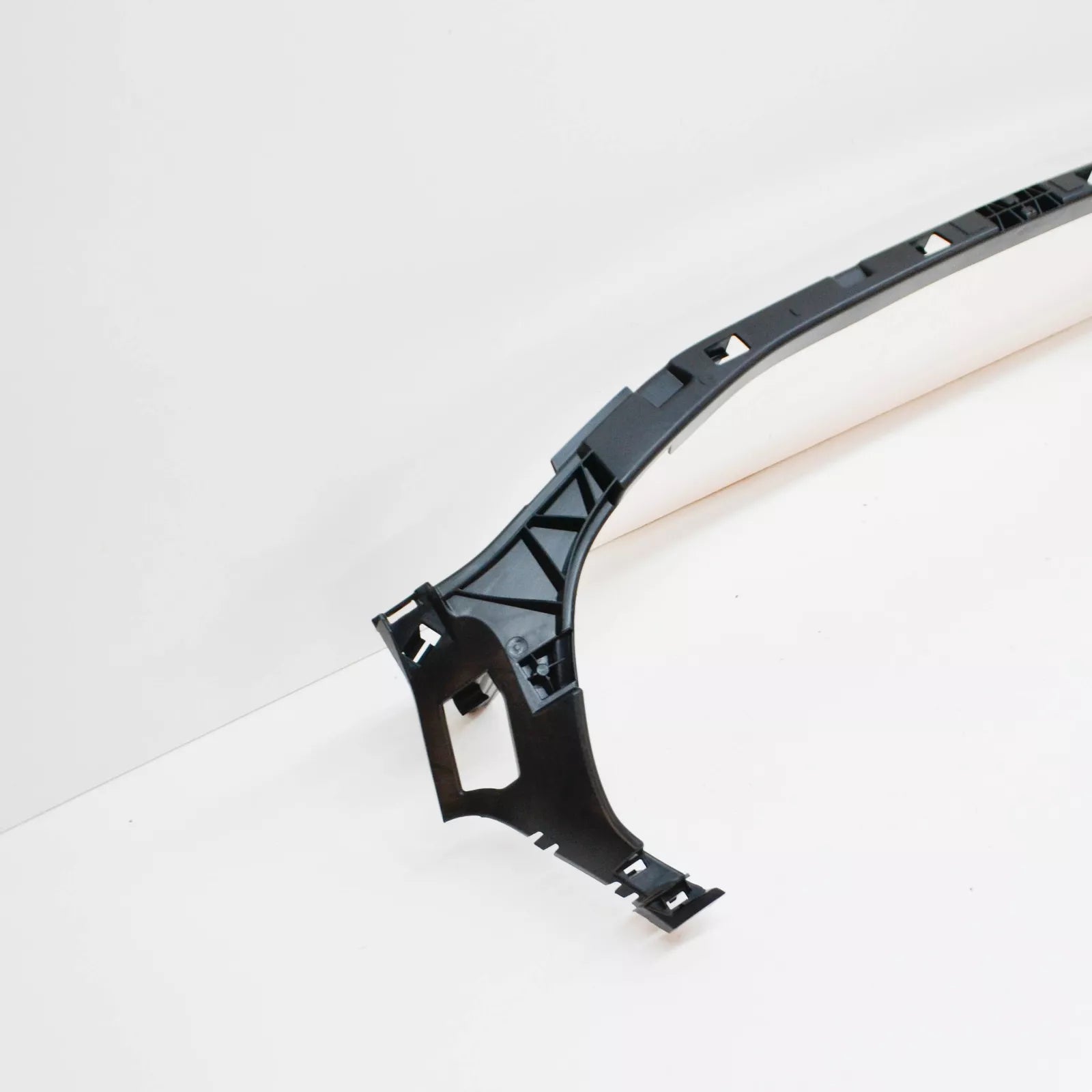 NEW MB GLE W167 FRONT BUMPER LOWER CENTER BASIC CARRIER A1678851600 ORIGINAL