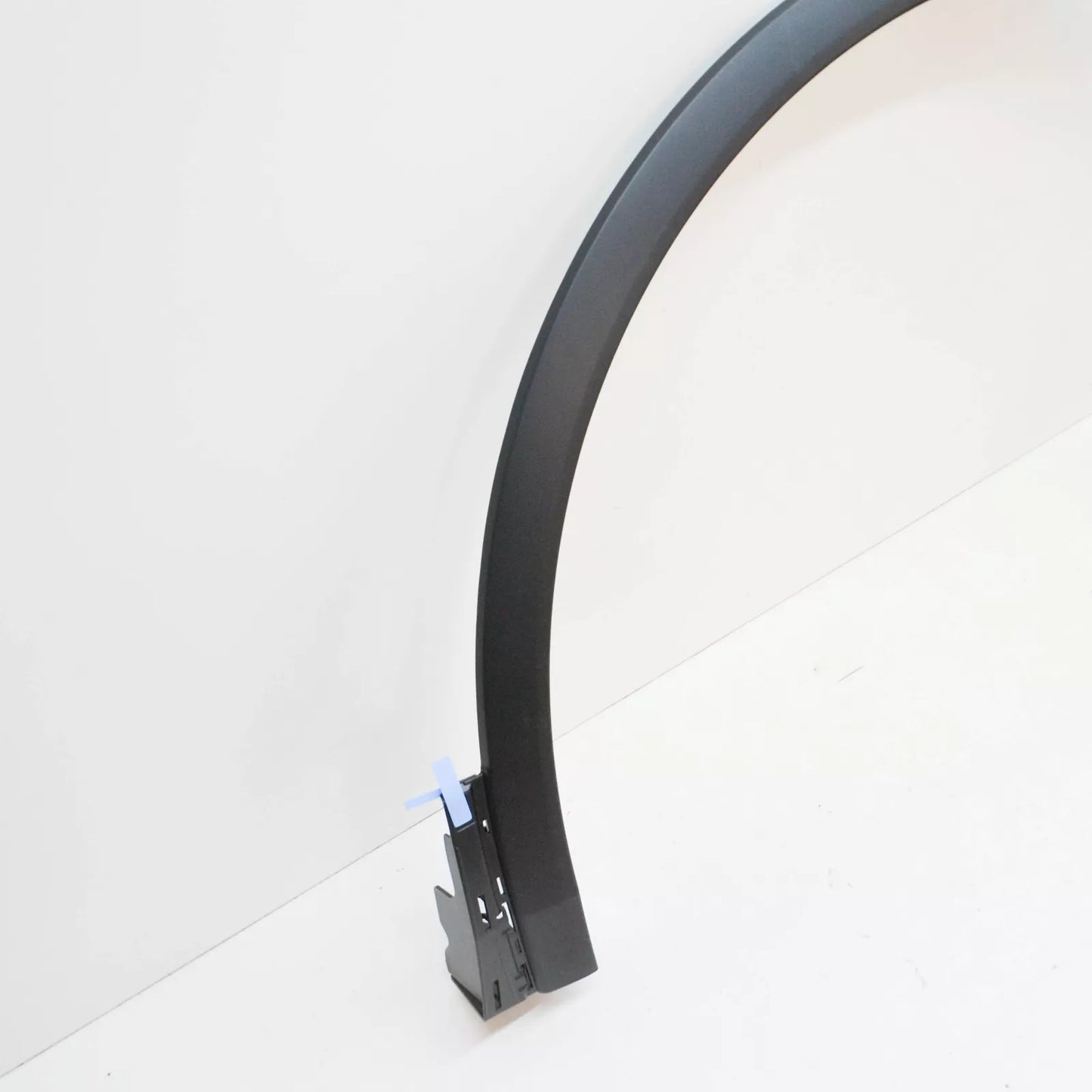 NEW VW TIGUAN AD FRONT RIGHT WHEEL ARCH TRIM 5NA854732F9B9