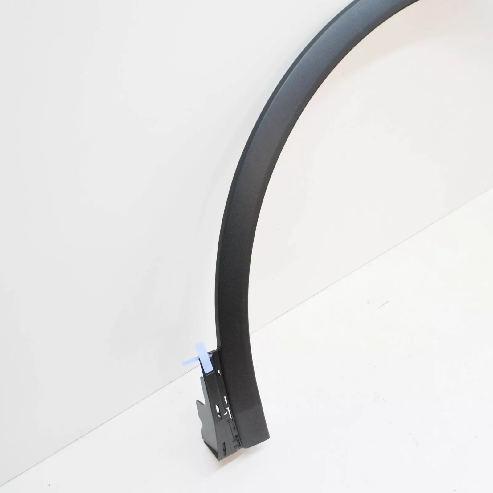 NEW VW TIGUAN AD FRONT RIGHT WHEEL ARCH TRIM 5NA854732F9B9