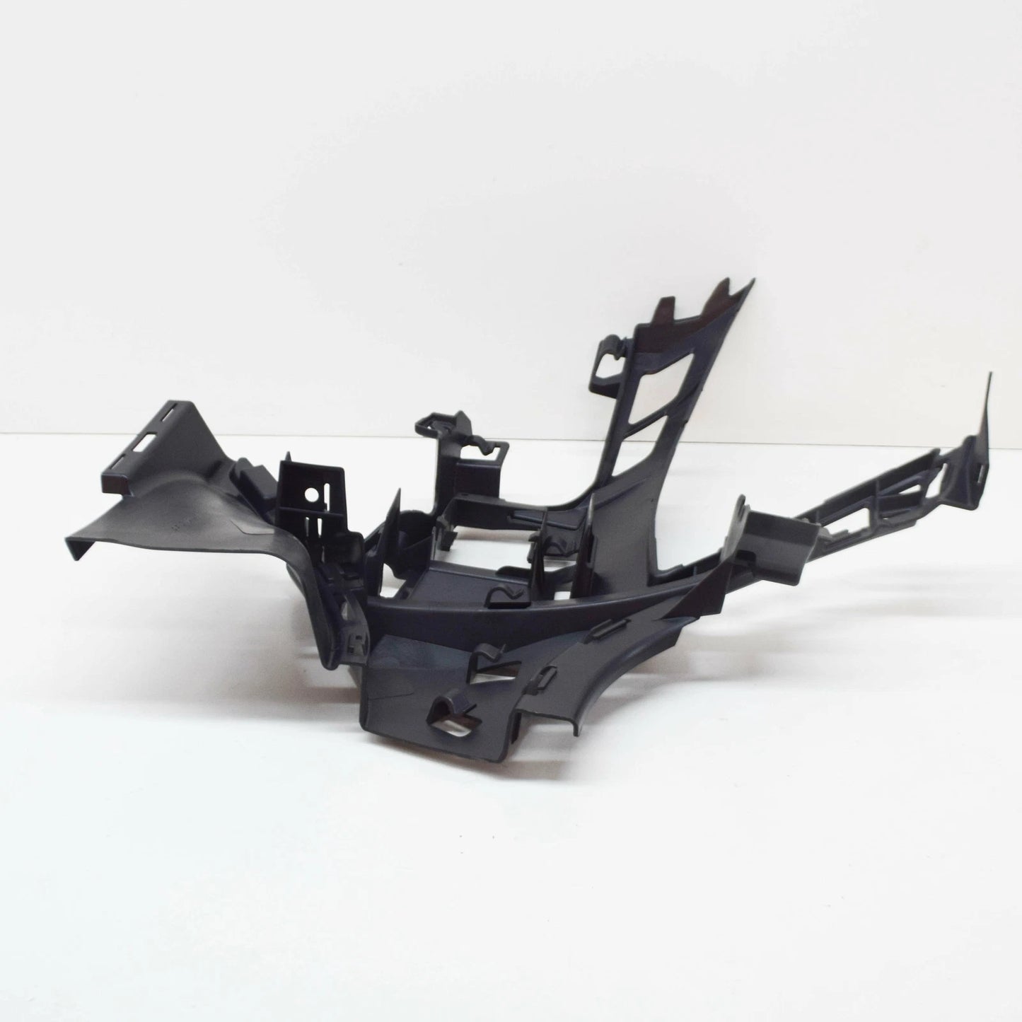 NEW MERCEDES-BENZ S-CLASS W222 FRONT LEFT BUMPER BRACKET A2228851165 ORIGINAL