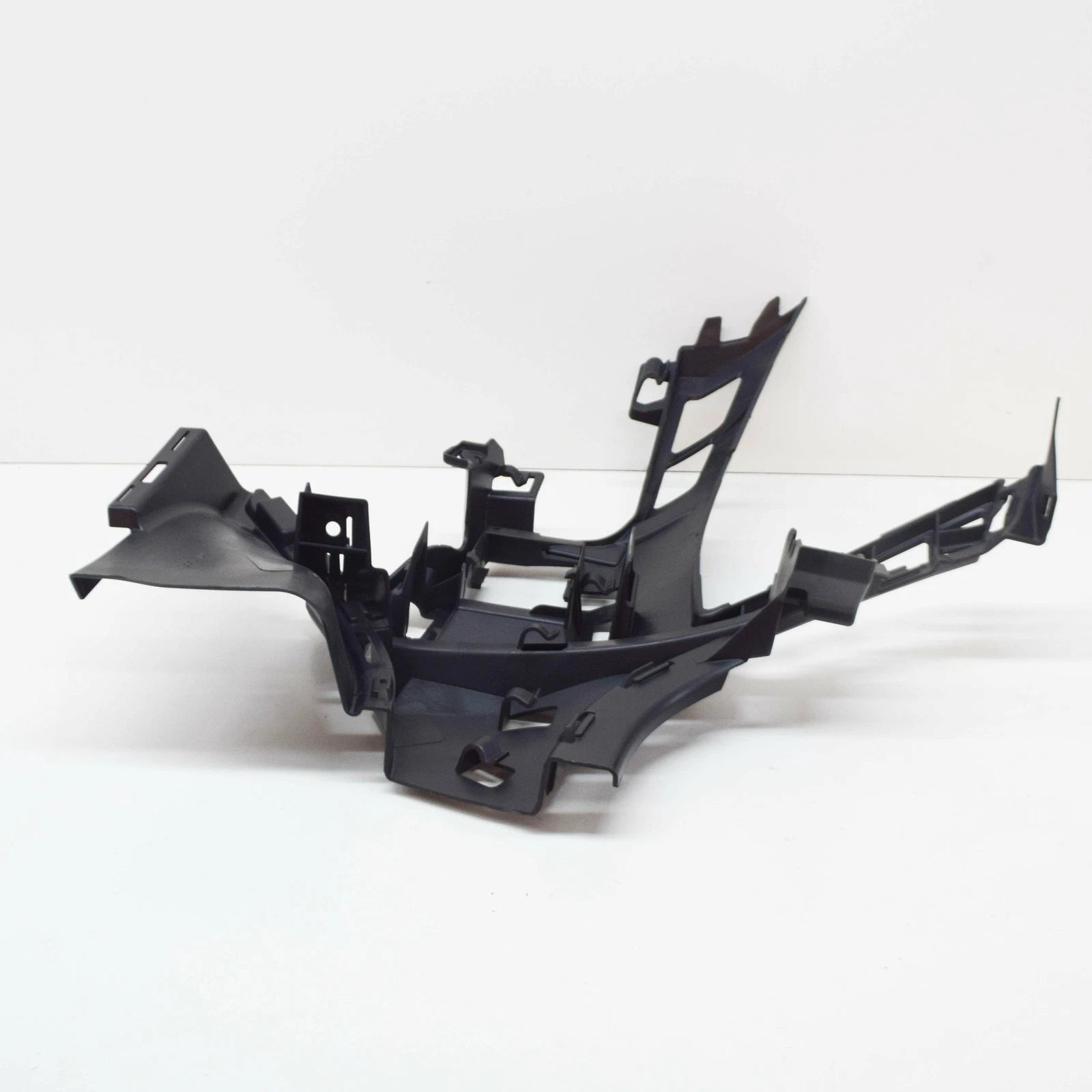 NEW MERCEDES-BENZ S-CLASS W222 FRONT LEFT BUMPER BRACKET A2228851165 ORIGINAL