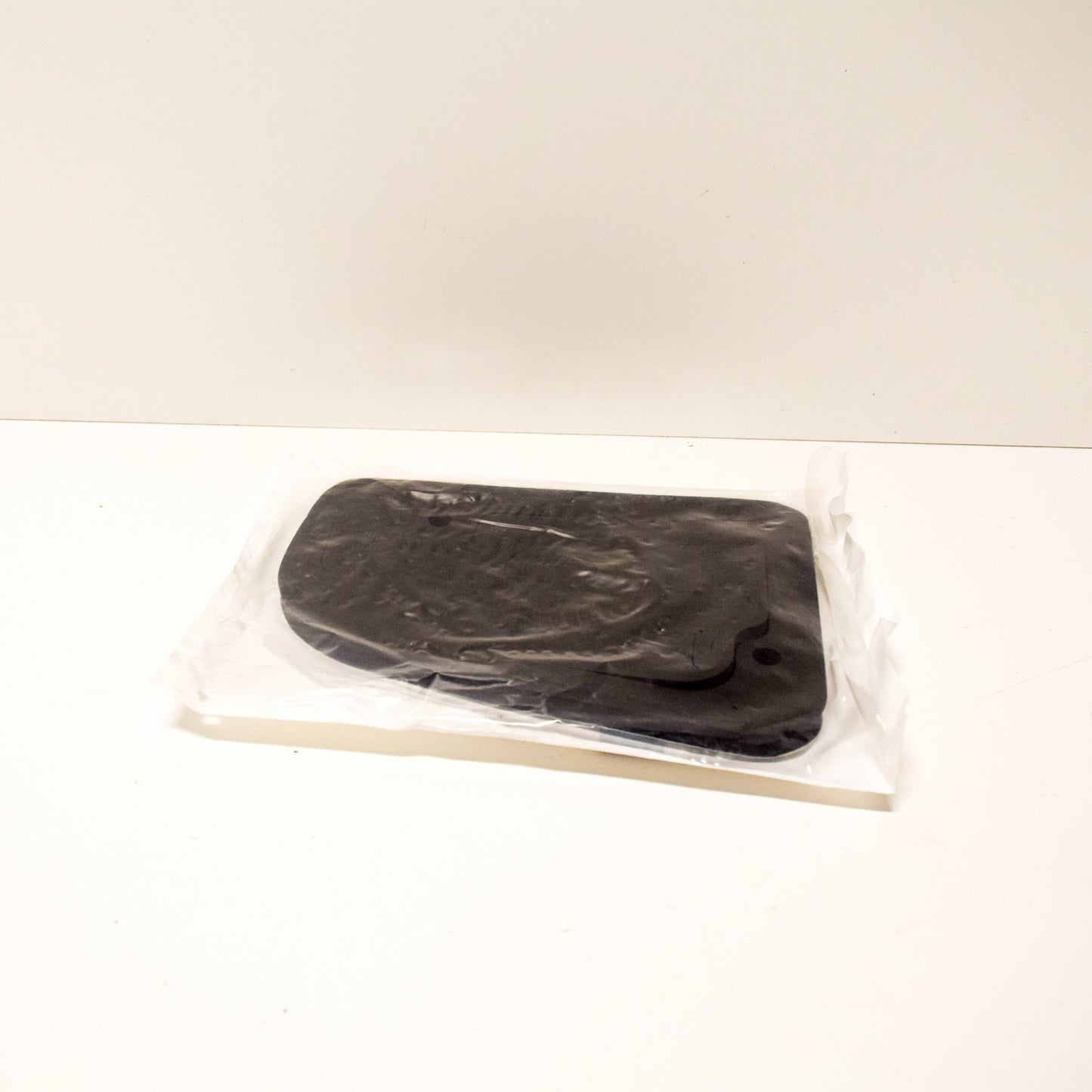 NEW MB M-CLASS W164 REAR RIGHT TAILLIGHT SEAL GASKET A1648261691 ORIGINAL