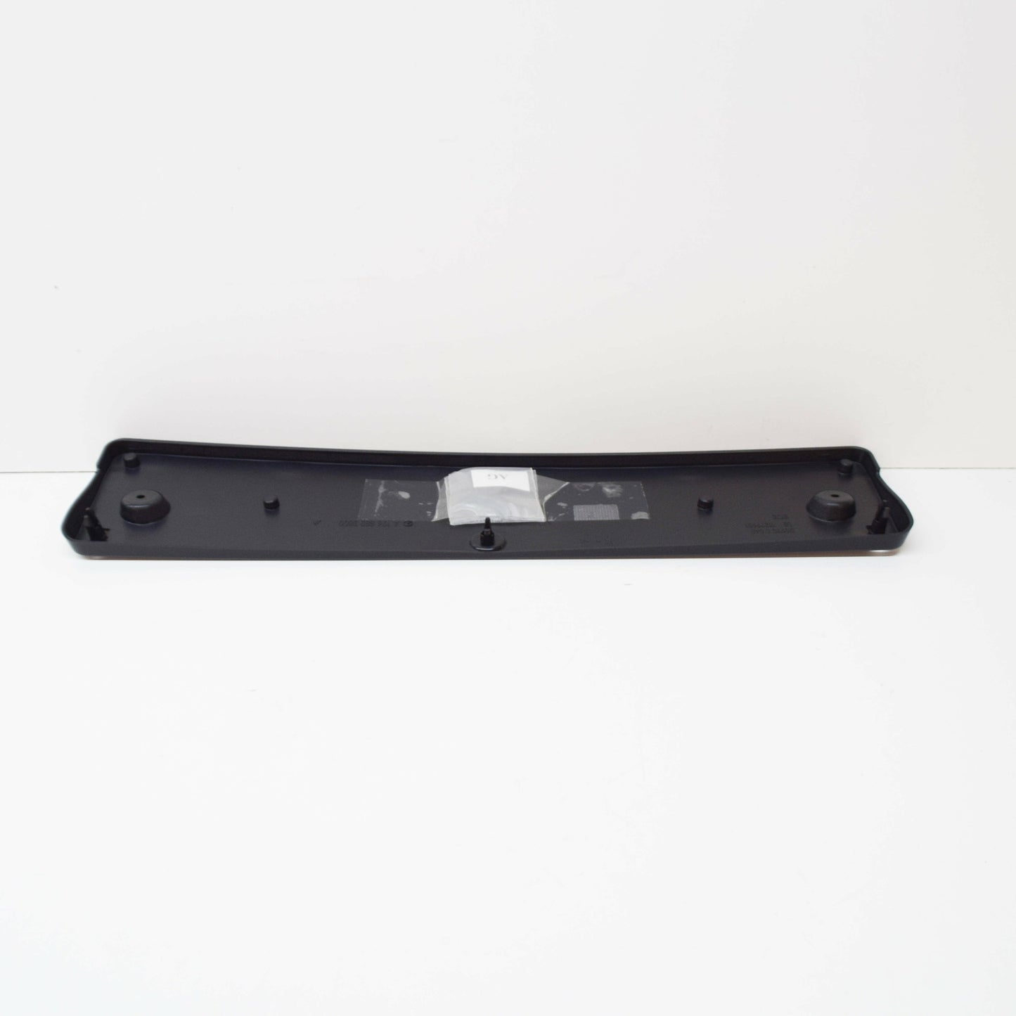 NEW MERCEDES-BENZ W176 A-CLASS AMG FRONT NUMBER PLATE PLINTH A1768801700