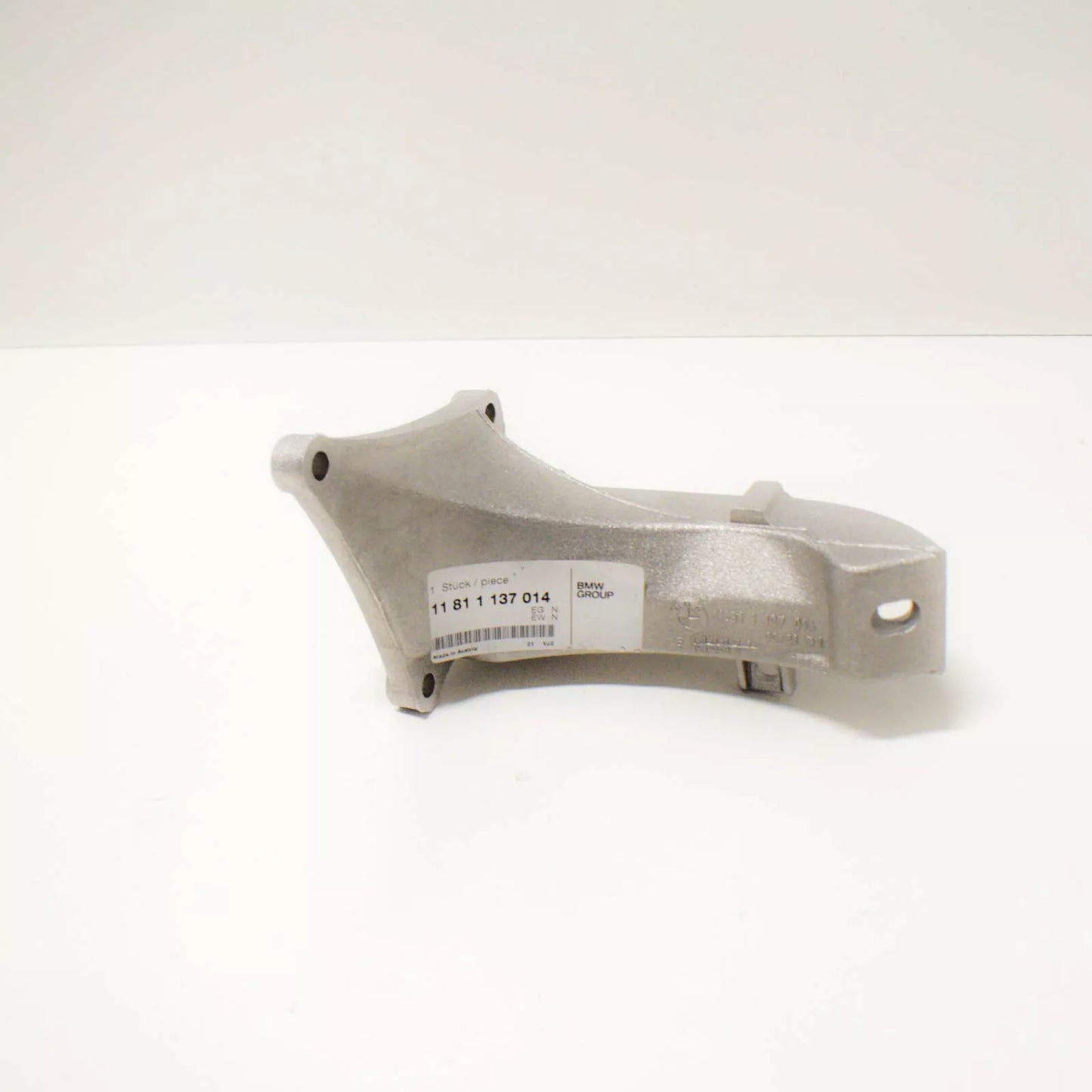 NEW BMW 3 E36 RIGHT ENGINE SUPPORTING BRACKET 11811137014 1137014 ORIGINAL