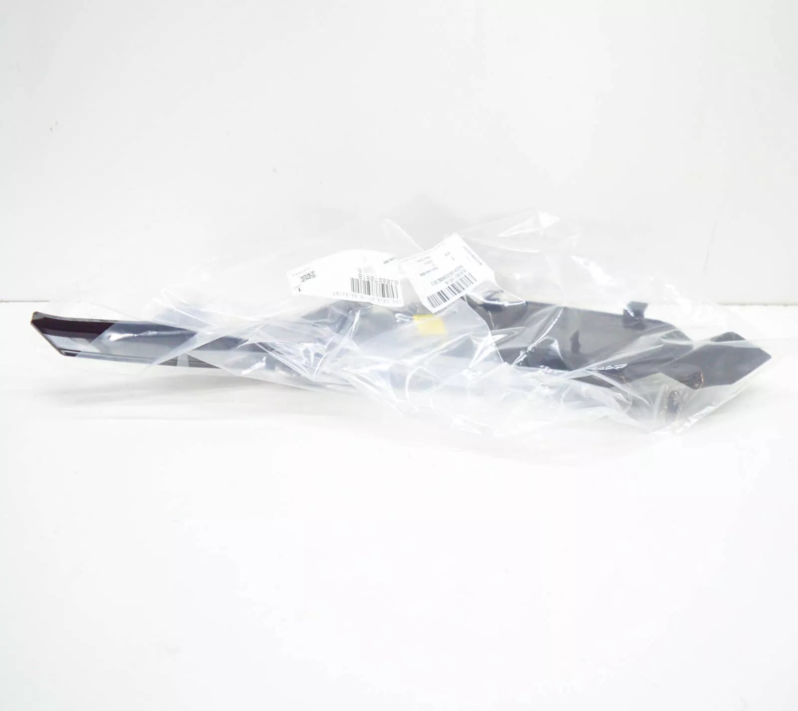 NEW AUDI TT 8J FRONT BUMPER CENTER GRILLE LEFT COVER 8J0807081B 2010 ORIGINAL