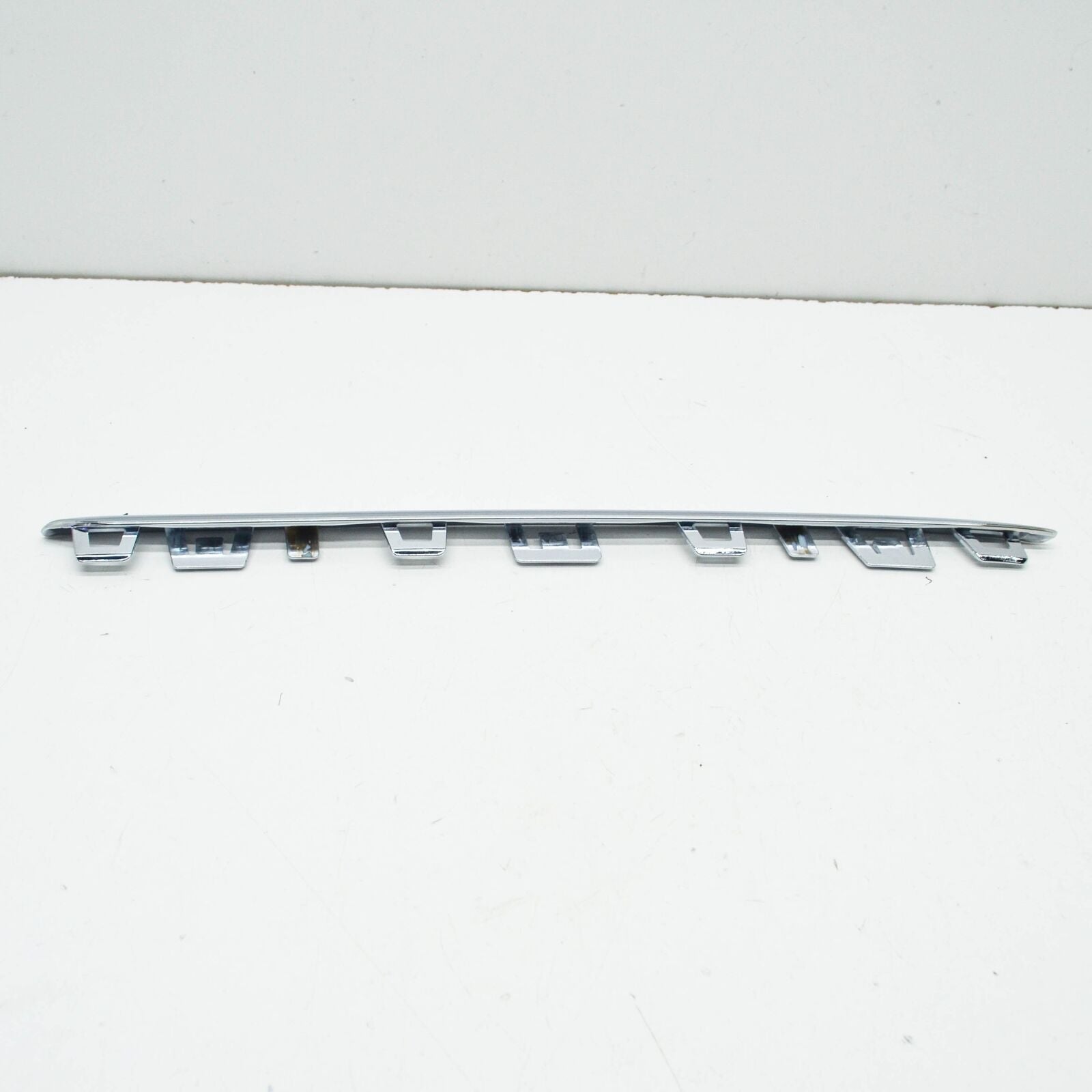 NEW MERCEDES-BENZ E W213 FRONT BUMPER RIGHT GRILLE MOLDING A2138888800 ORIGINAL