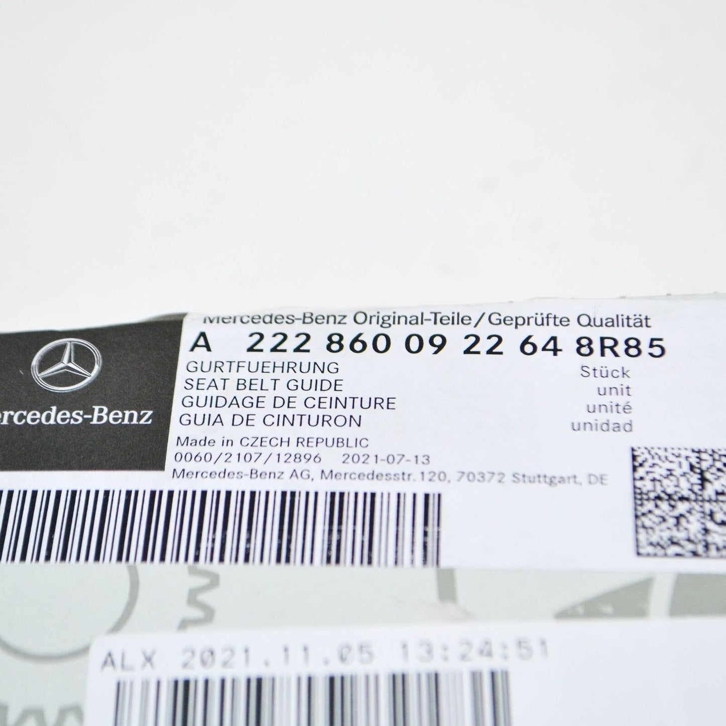 NEW MB S W222 REAR RIGHT SEAT BELT GUIDE OUTSIDE A2228600922648R85 ORIGINAL