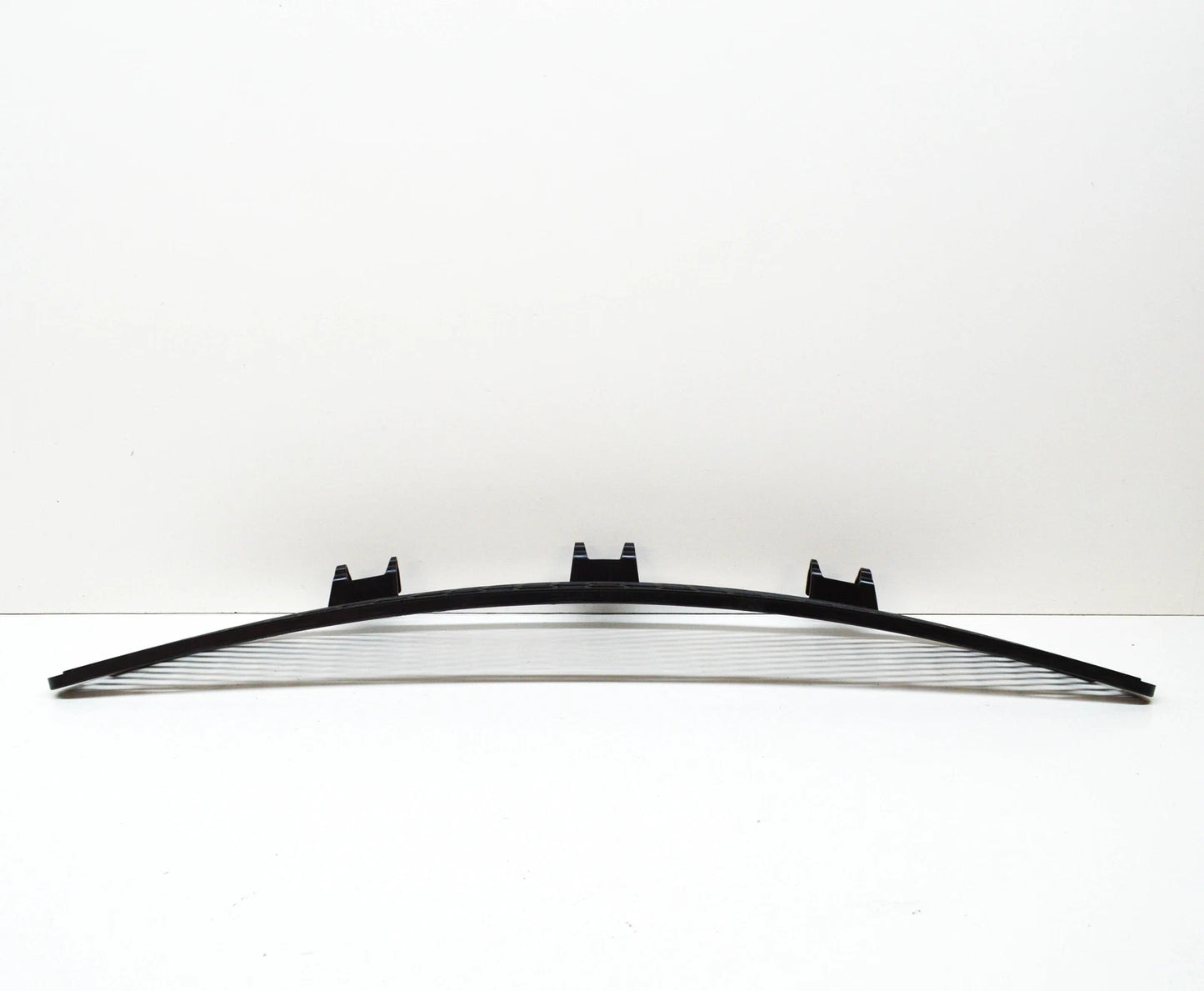 NEW BMW M6 E63 E64 FRONT BUMPER LOWER CENTRAL GRILL 51117898287 7898287 ORIGINAL