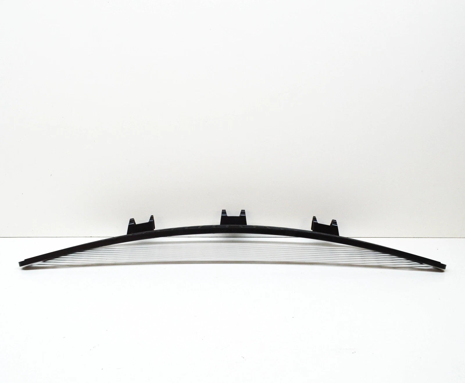 NEW BMW M6 E63 E64 FRONT BUMPER LOWER CENTRAL GRILL 51117898287 7898287 ORIGINAL