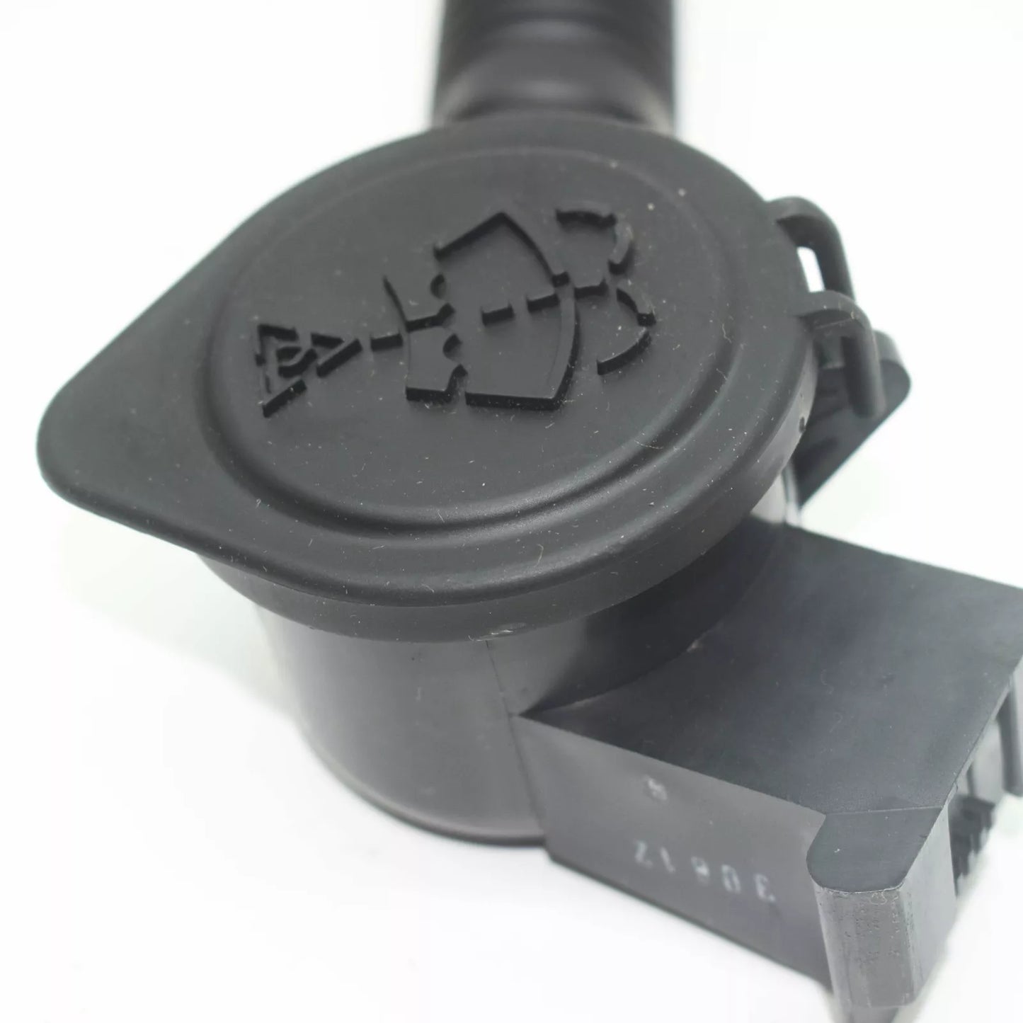 NEW BMW X3 F25 WASHER CONTAINER FILLER PIPE 61667402825 ORIGINAL