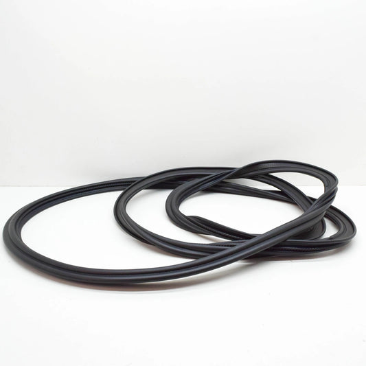 NEW AUDI Q5 8R REAR HATCH SEAL RUBBER 8R0827705E ORIGINAL