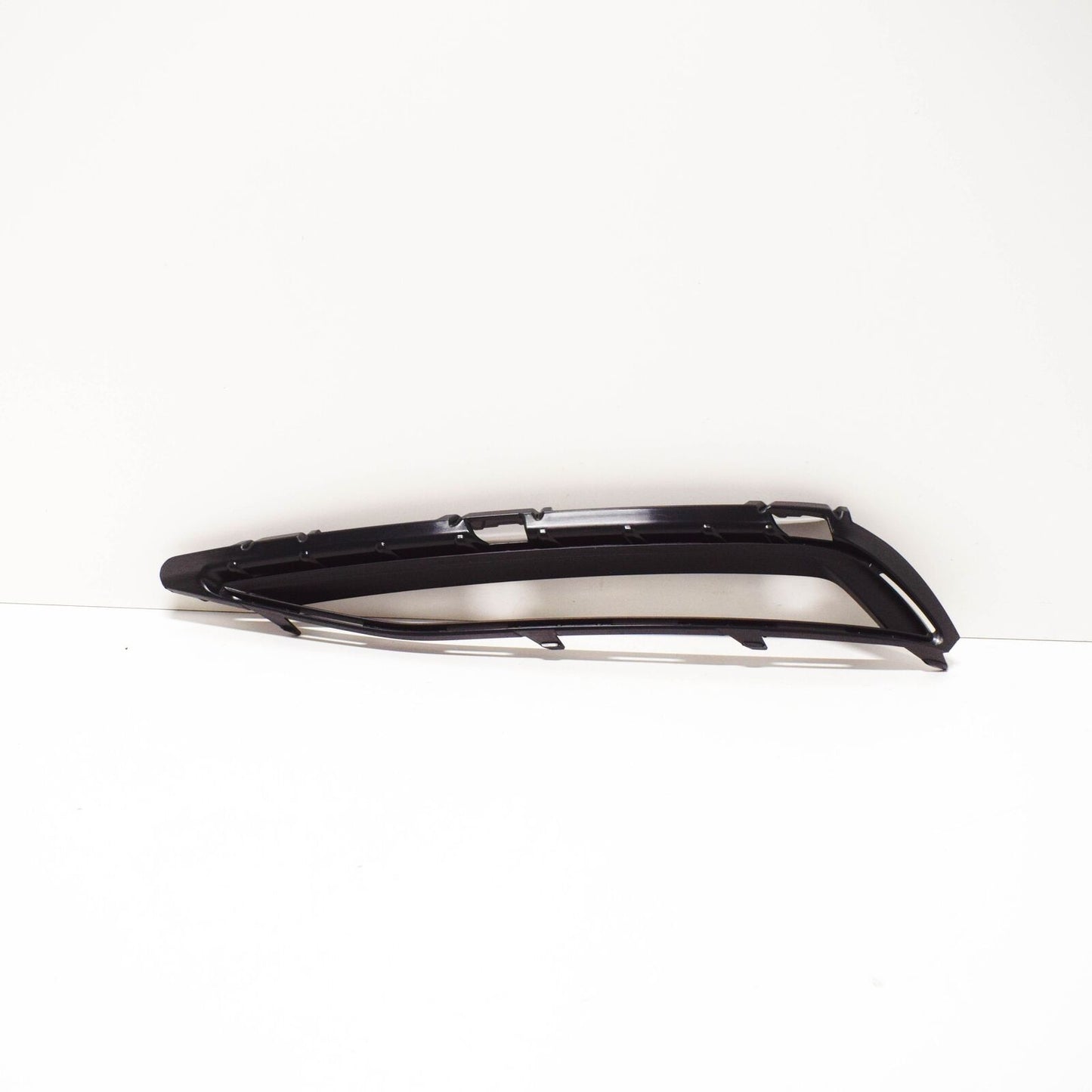 NEW AUDI Q7 4M FRONT BUMPER LEFT AIR GUIDE 4M0807157A ORIGINAL