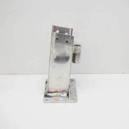 NEW AUDI A4 B8 FRONT RIGHT CRASH BAR BRACKET CARRIER 8K0807134D