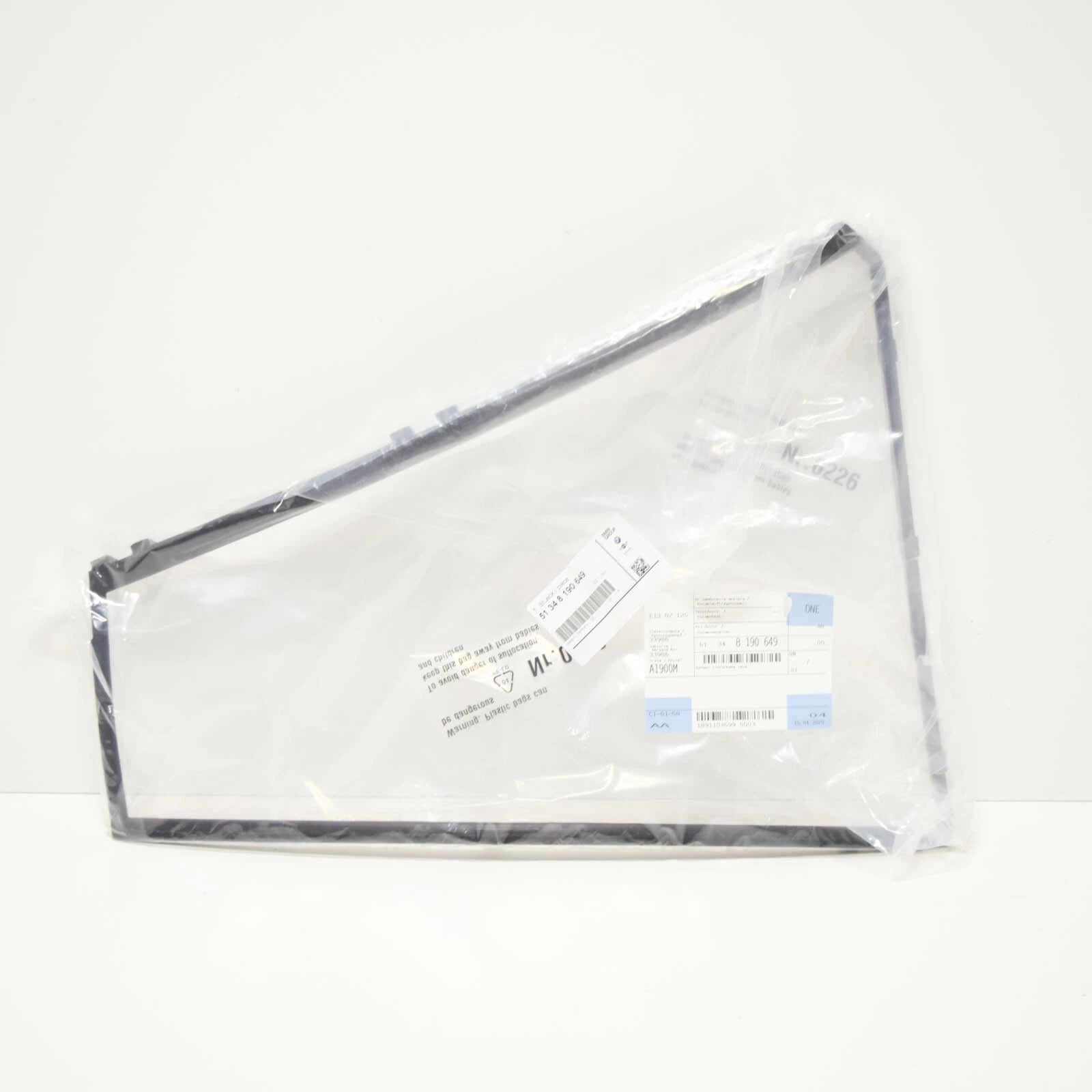 NEW BMW 5 TOURING E39 REAR LEFT DOOR QUARTER WINDOW FRAME 51348190649 ORIGINAL