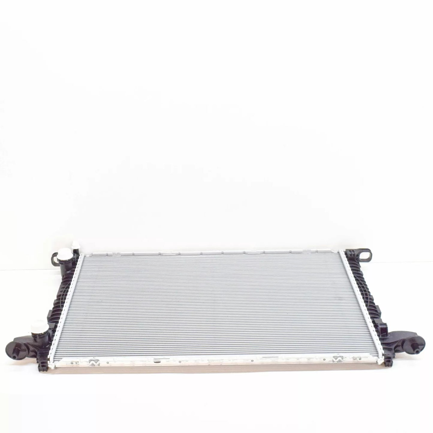 NEW AUDI A4 8W B9 COOLANT RADIATOR 8W0121251K