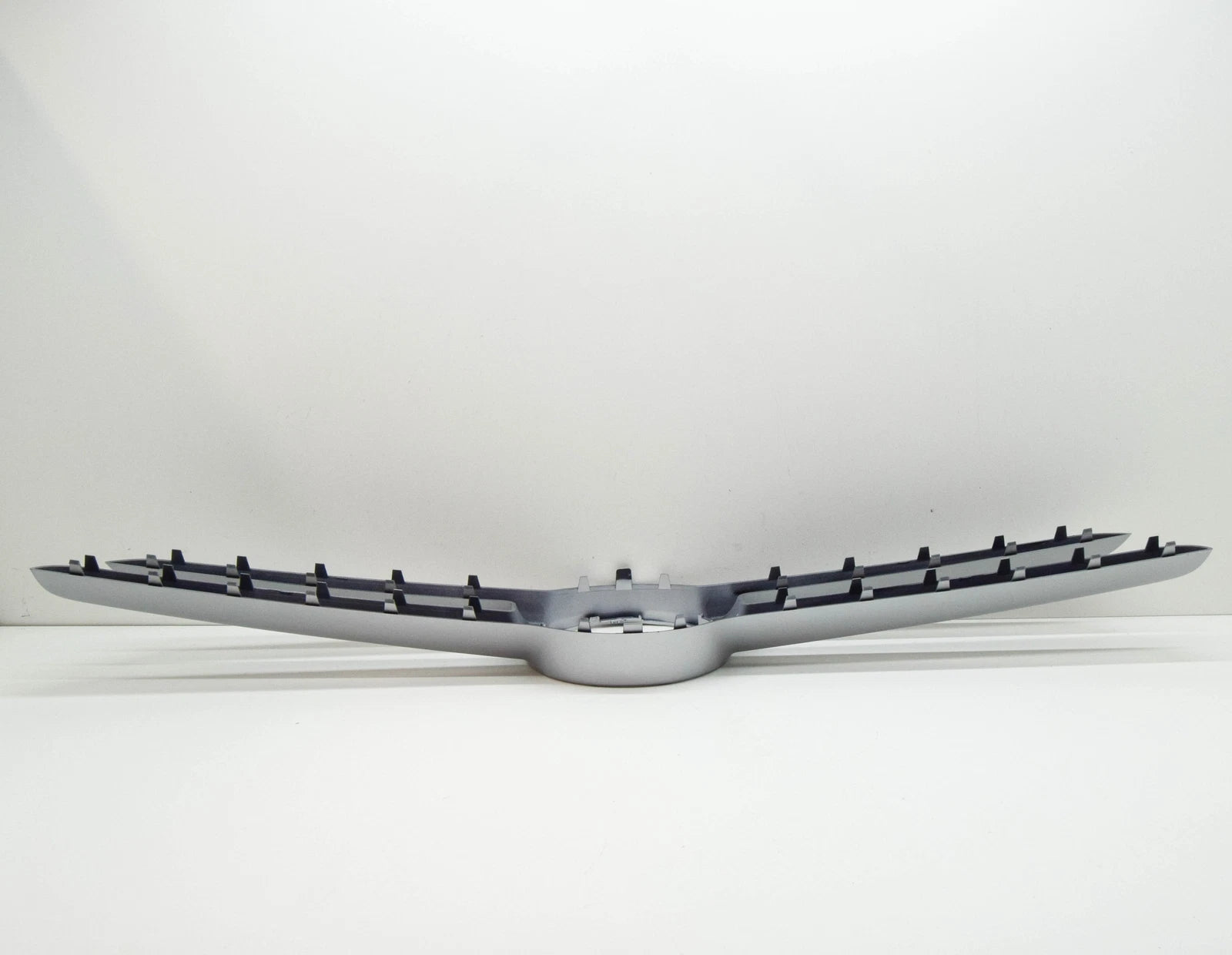 NEW MERCEDES-BENZ B W246 RADIATOR GRILLE ORNAMENTAL MOLDING A2468880073 ORIGINAL