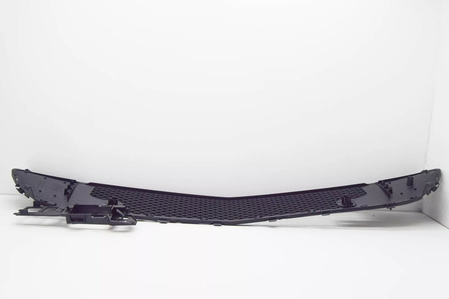 NEW MERCEDES-BENZ CLA COUPE C117 FRONT BUMPER LOWER GRILLE A1178801500 ORIGINAL