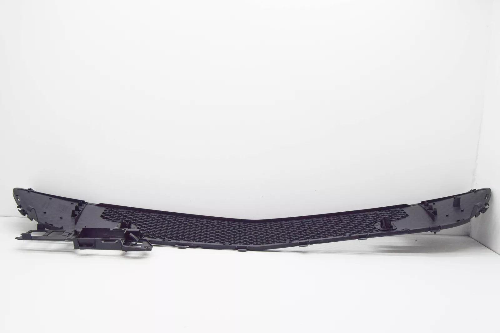 NEW MERCEDES-BENZ CLA COUPE C117 FRONT BUMPER LOWER GRILLE A1178801500 ORIGINAL