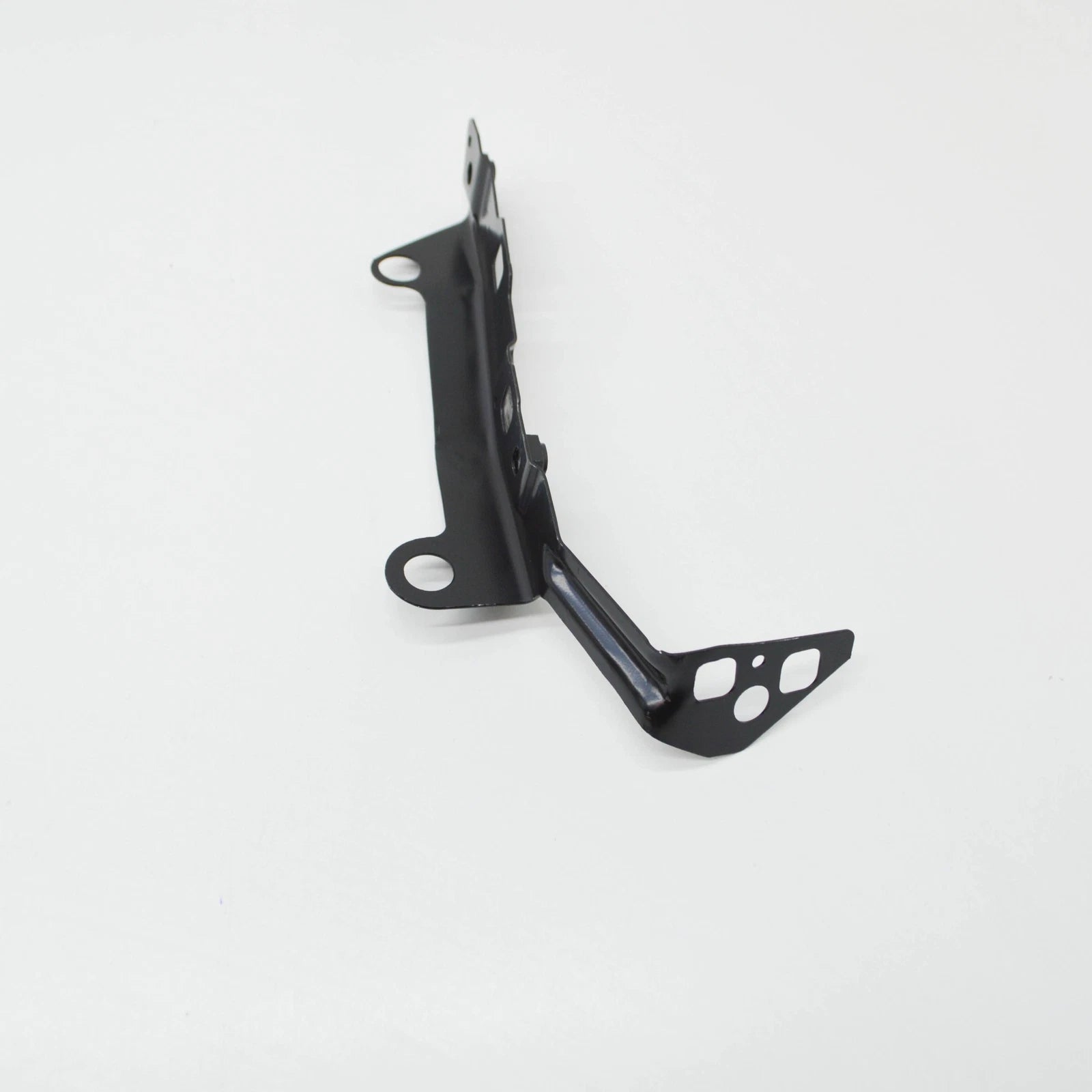 NEW AUDI A3 8V FRONT RIGHT FENDER HOLDER 8V0821092C ORIGINAL