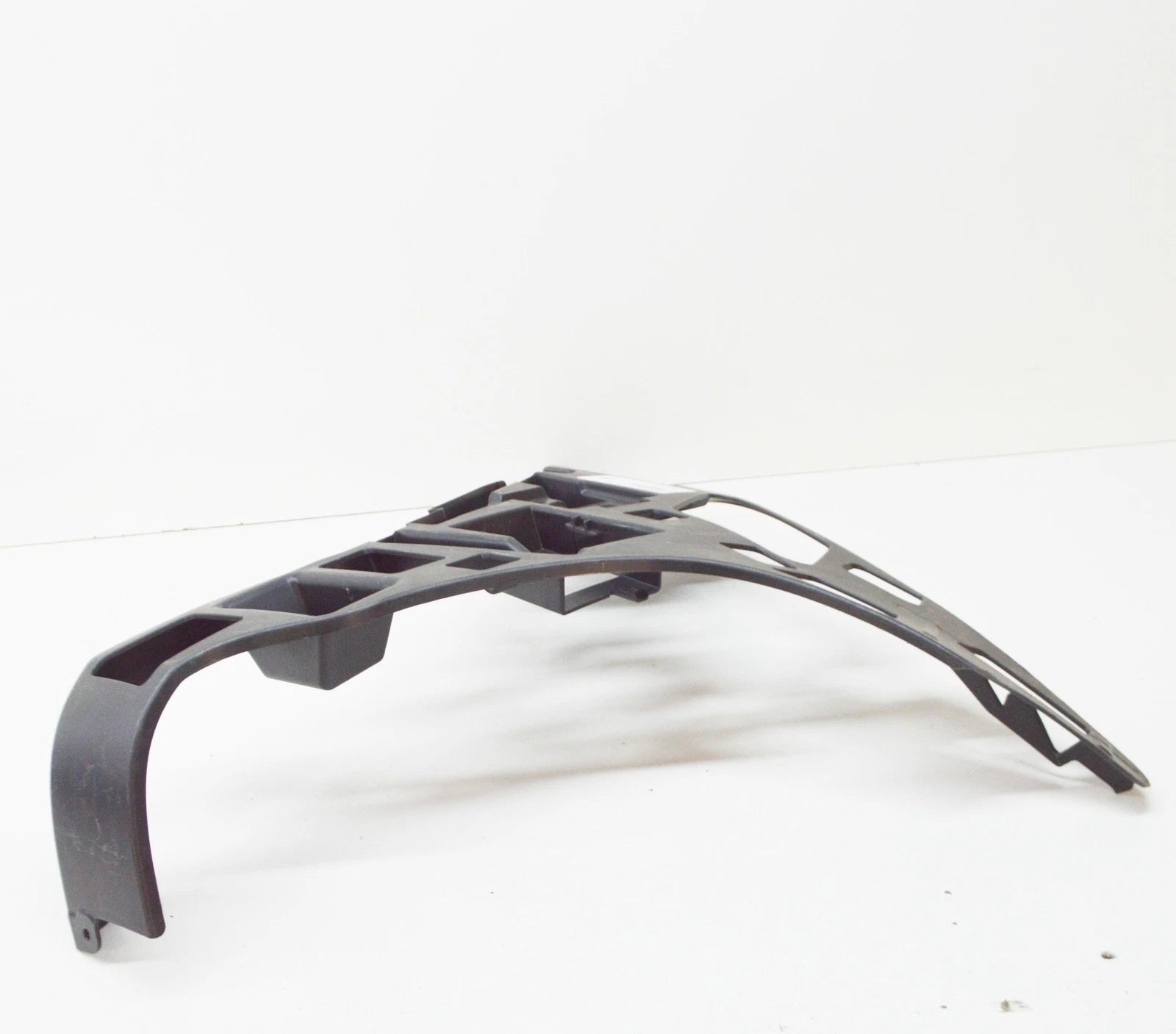 NEW MB S W222 FRONT RIGHT BUMPER OUTSIDE BASIC MOUNTING A2228856900