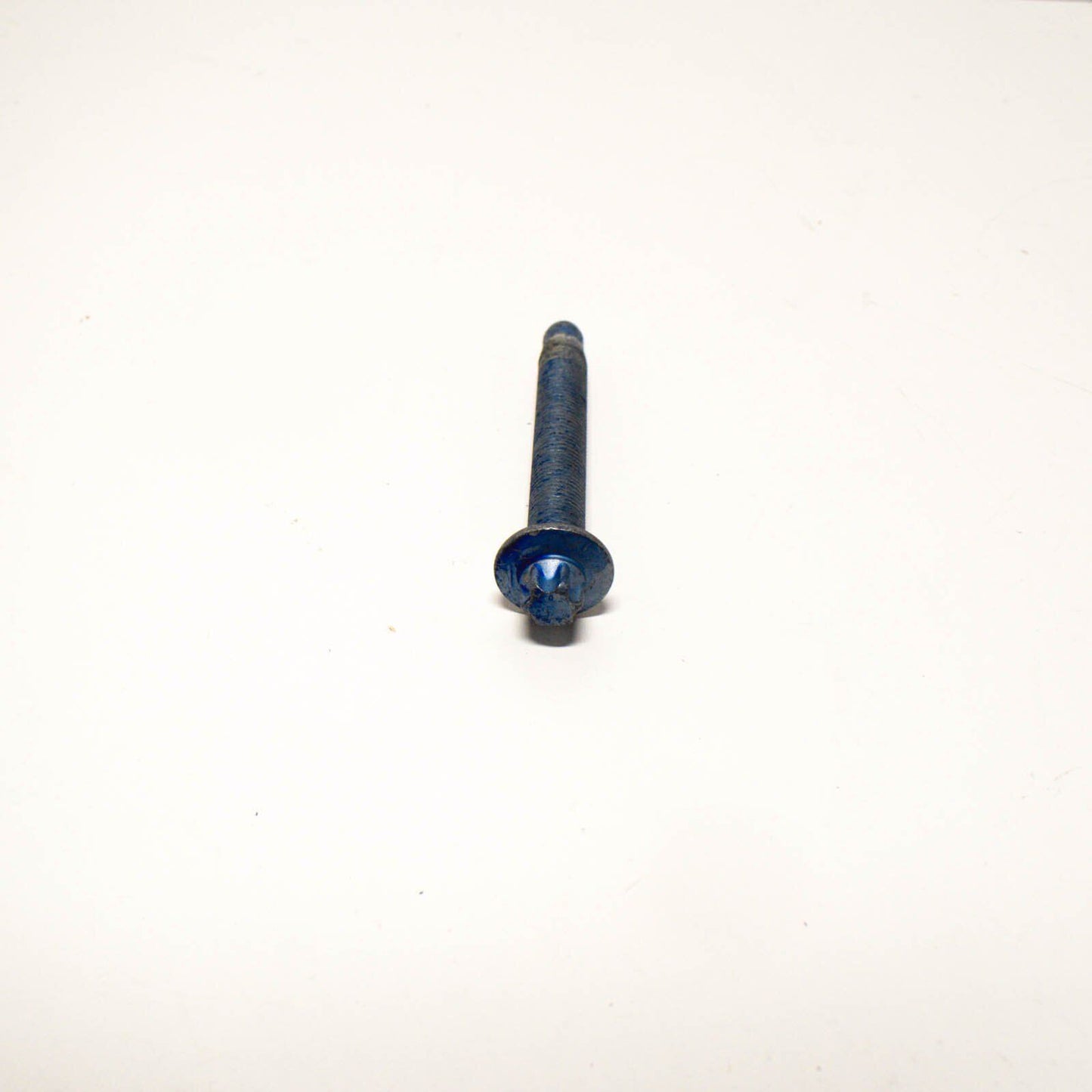 NEW MERCEDES BENZ E W212 REAR FRAME INTEGRAL SUPPORT SCREW A0009901511 ORIGINAL