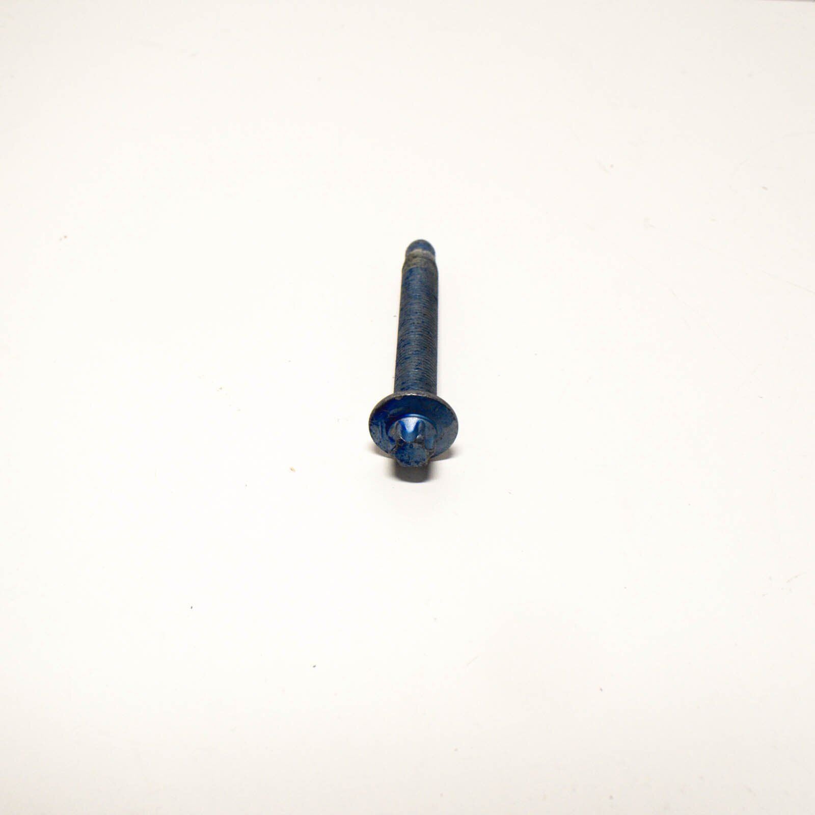 NEW MERCEDES BENZ E W212 REAR FRAME INTEGRAL SUPPORT SCREW A0009901511 ORIGINAL