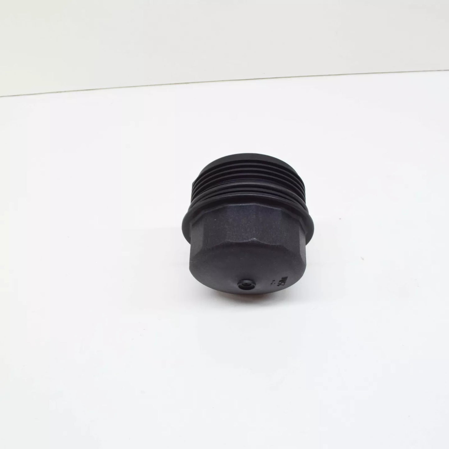NEW BMW E70N E71 F01N F02N F10 F10N F11 OIL FILTER COVER 8515220 11428515220