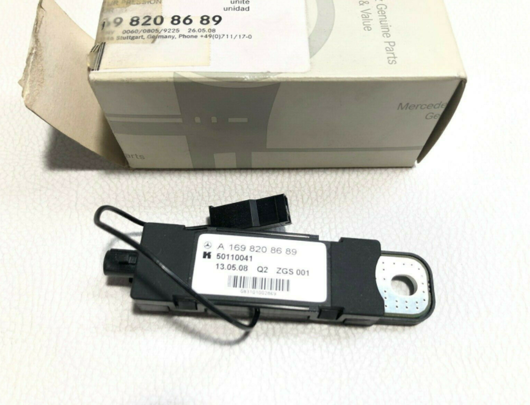 new mb a w169 rear panel door top left antenna amplifier a1698208689 original