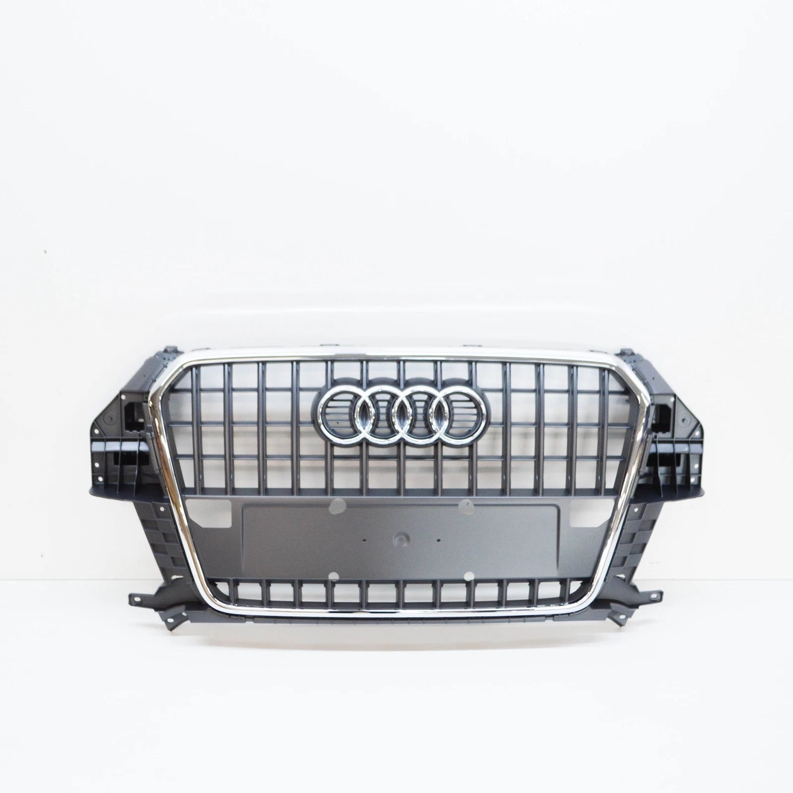 NEW AUDI Q3 8U RADIATOR GRILLE 8U0853651K1QP 8U0853651K 1QP