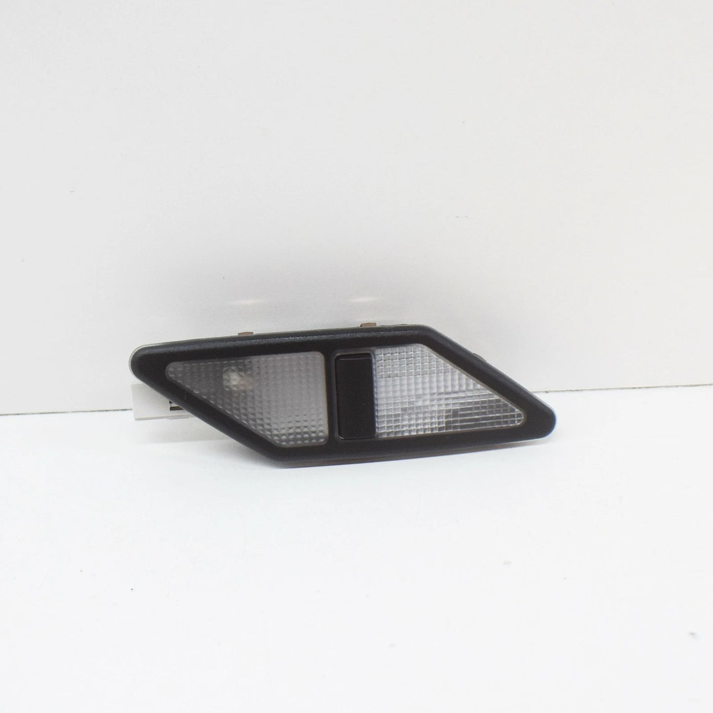 NEW BMW 3 E36 REAR LEFT INTERIOR READING LIGHT 63318376863 8376863 ORIGINAL