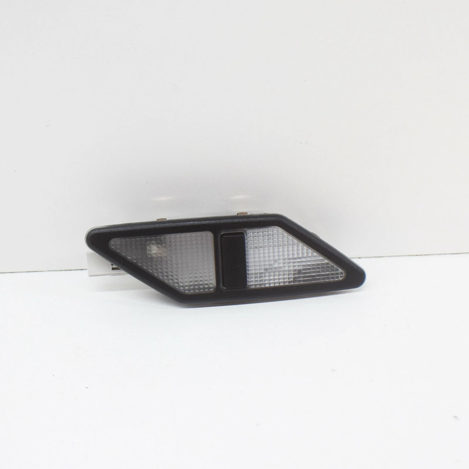 NEW BMW 3 E36 REAR LEFT INTERIOR READING LIGHT 63318376863 8376863 ORIGINAL