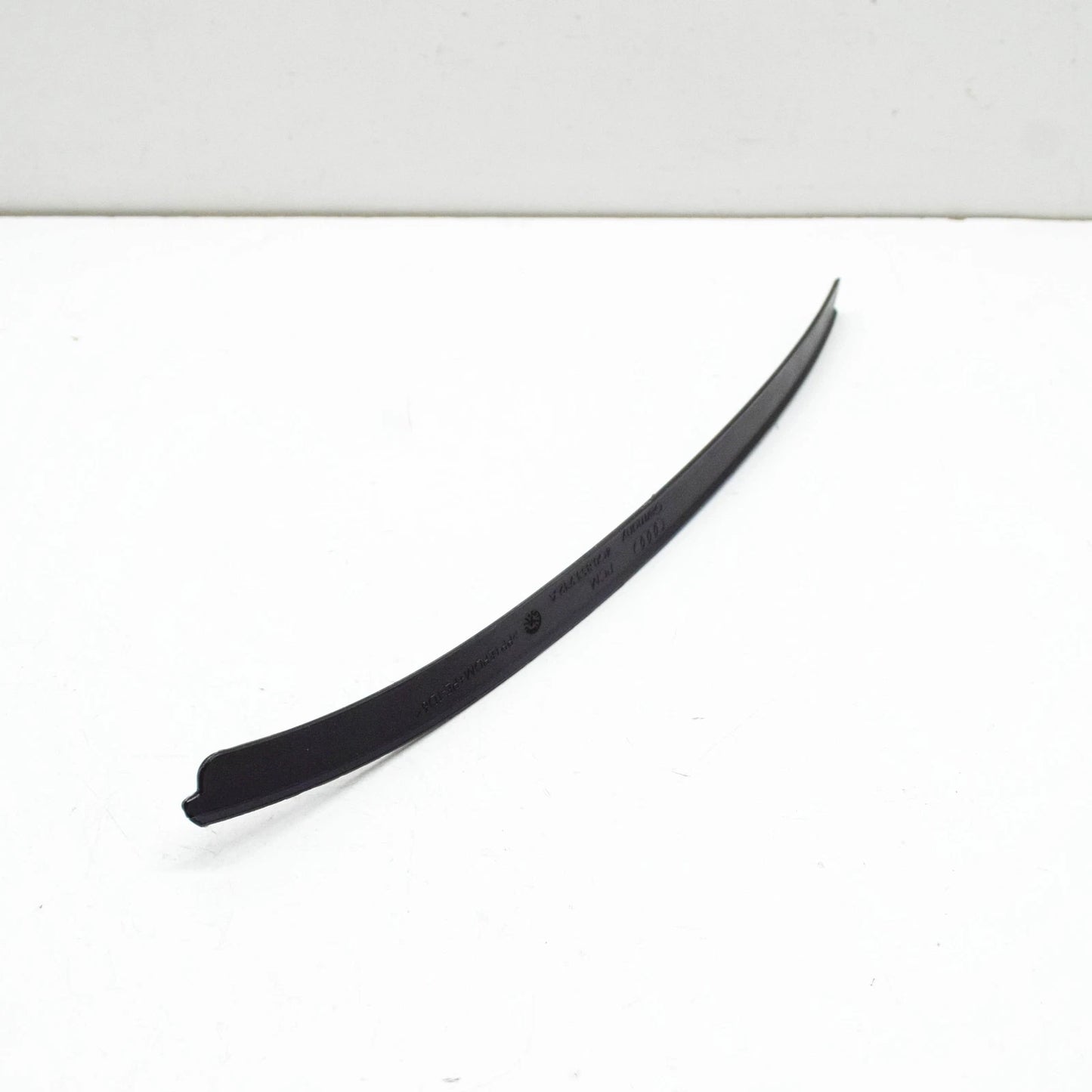 NEW AUDI A6 AVANT C7 FRONT RIGHT STONE CHIP GUARD 4G0853932A ORIGINAL