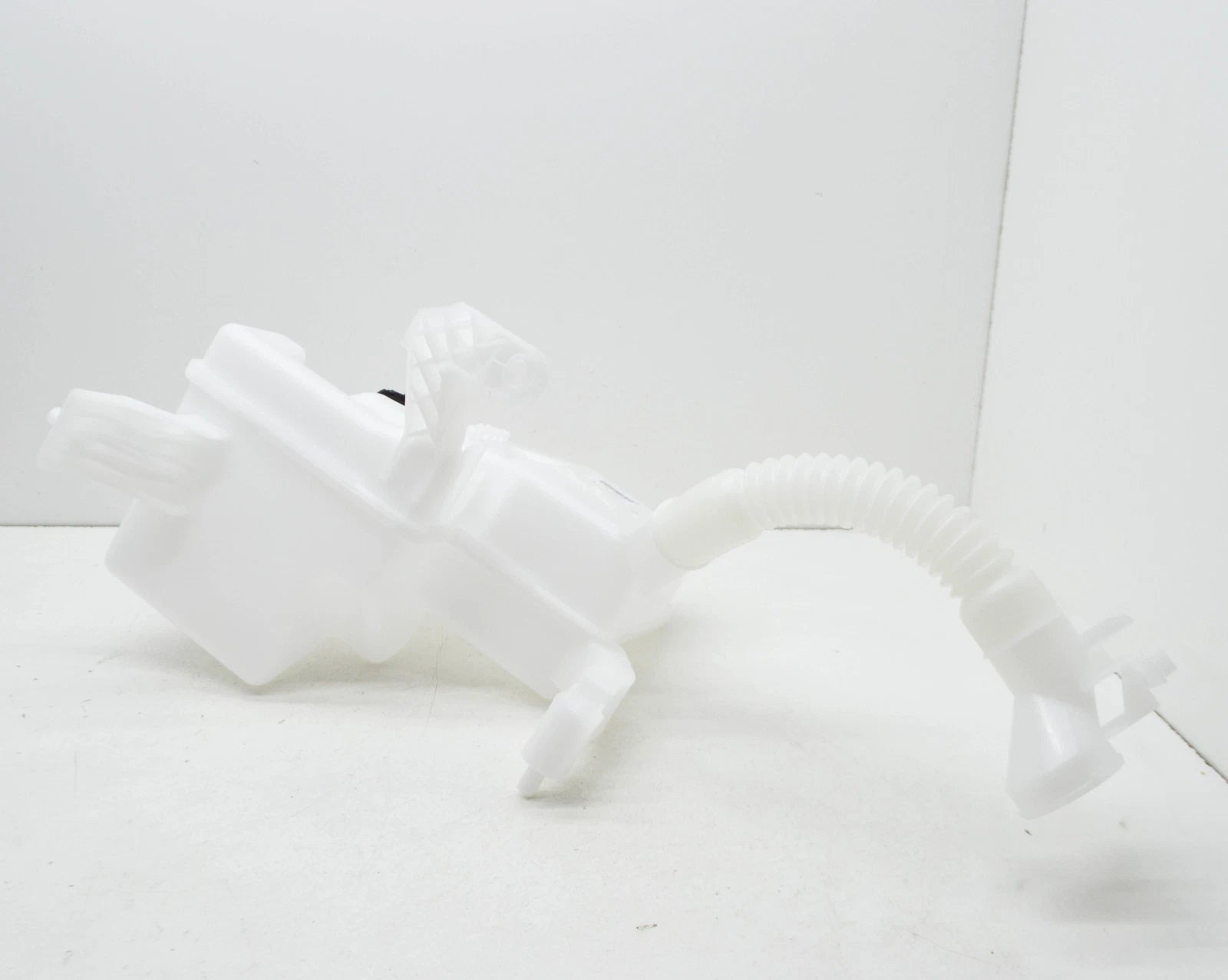 NEW MERCEDES-BENZ GLB X247 WINDSHIELD WASHER TANK A2478690500 ORIGINAL